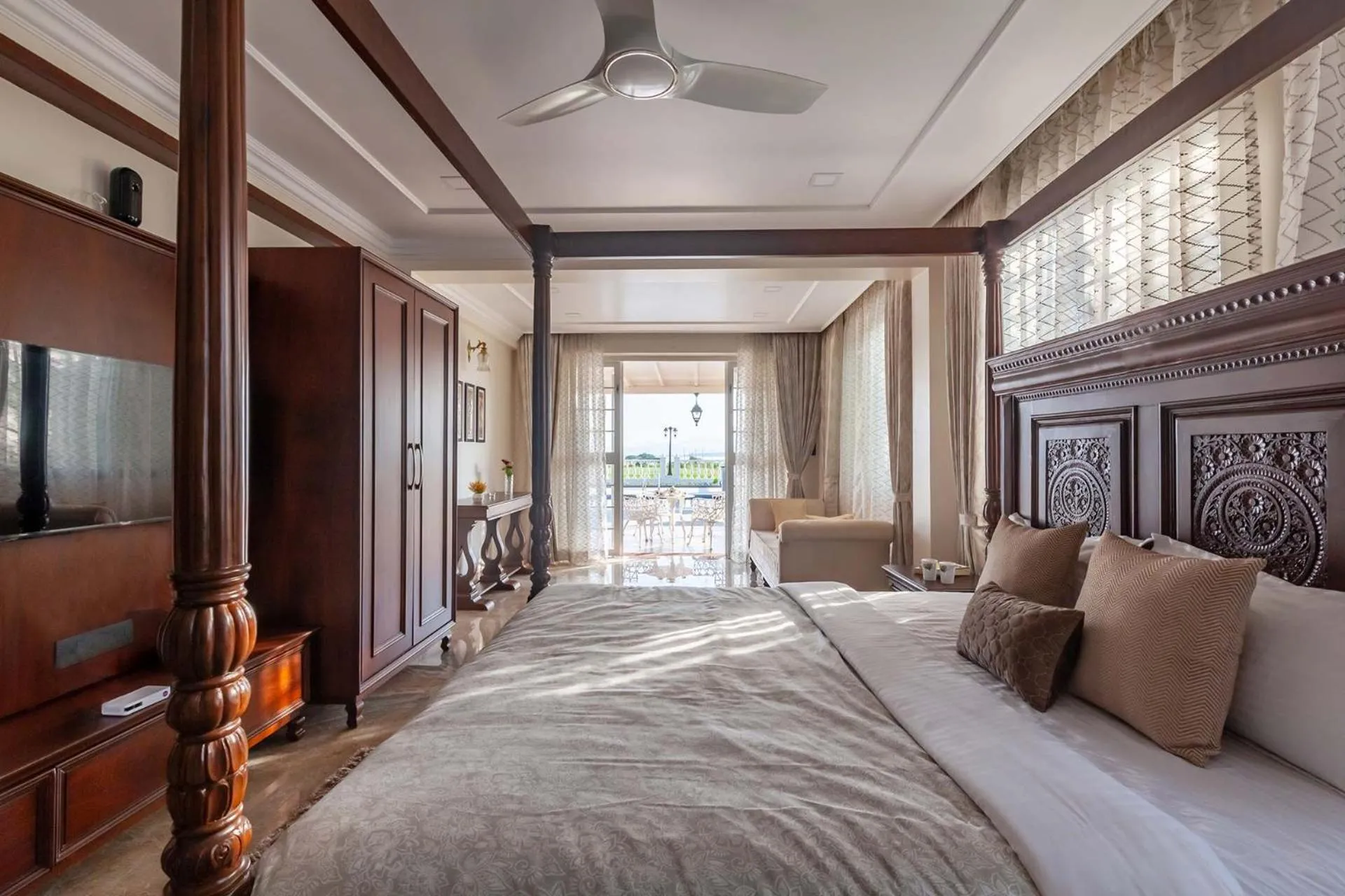 Bedroom, Bed in StayVista's Lake La Vie - Tranquil Lake-View Villa Amidst Farmland with Pool and Poolside Gazebo - Proximity to Sula