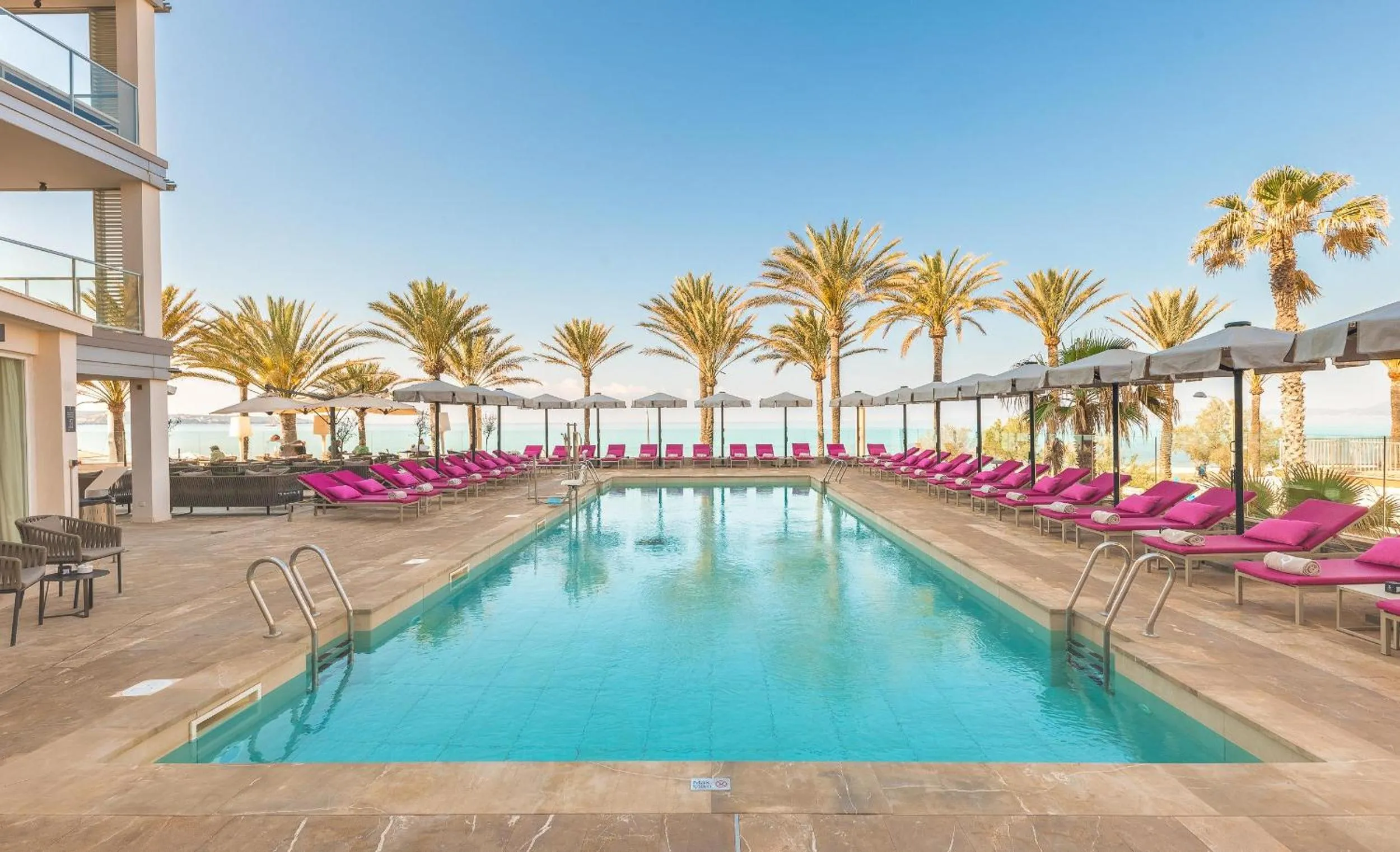 Swimming pool in Pure Salt Garonda - Adults Only