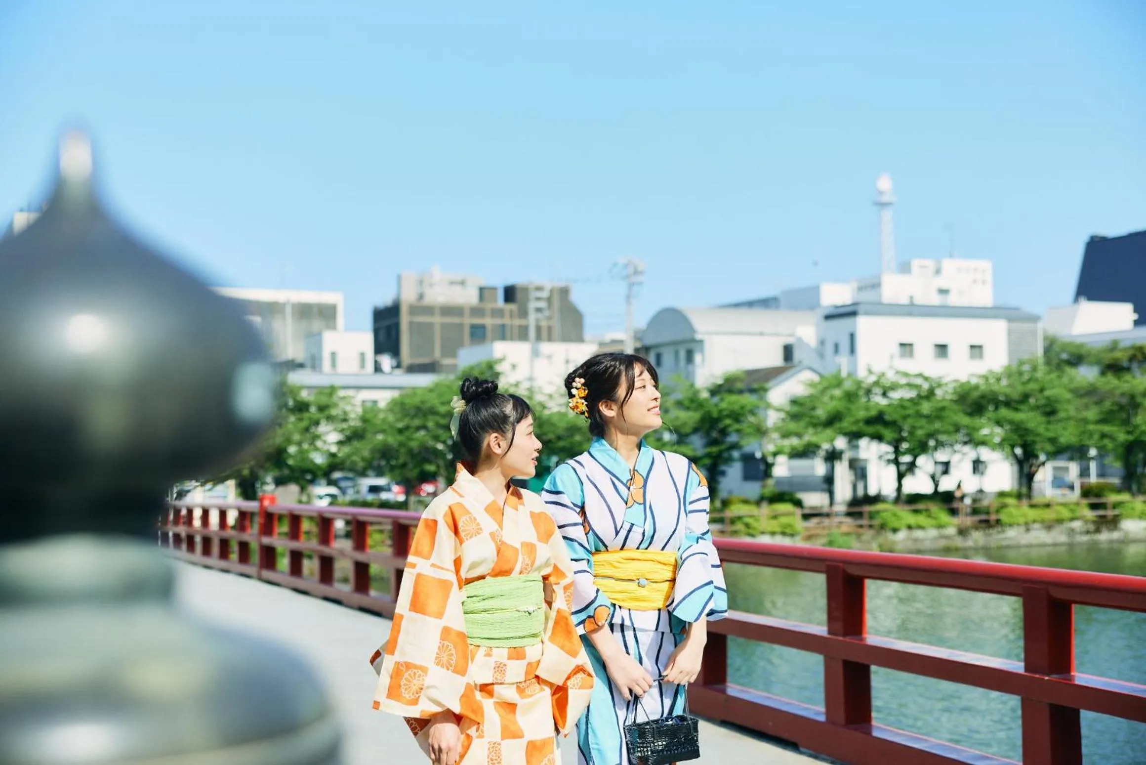 People in Tenseien Odawara Station Annex