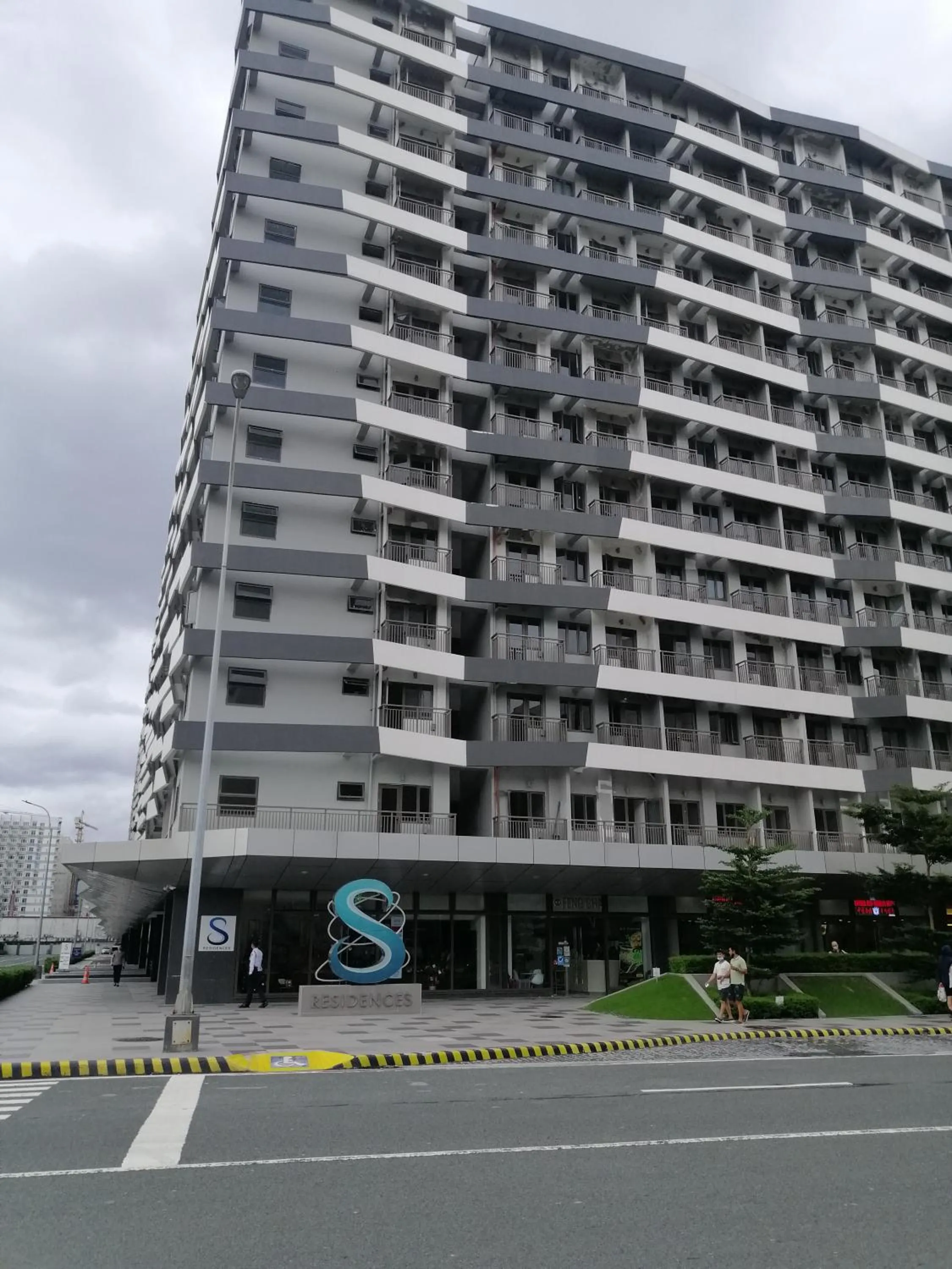 S ResidencesTower 3 - L&R Staycation