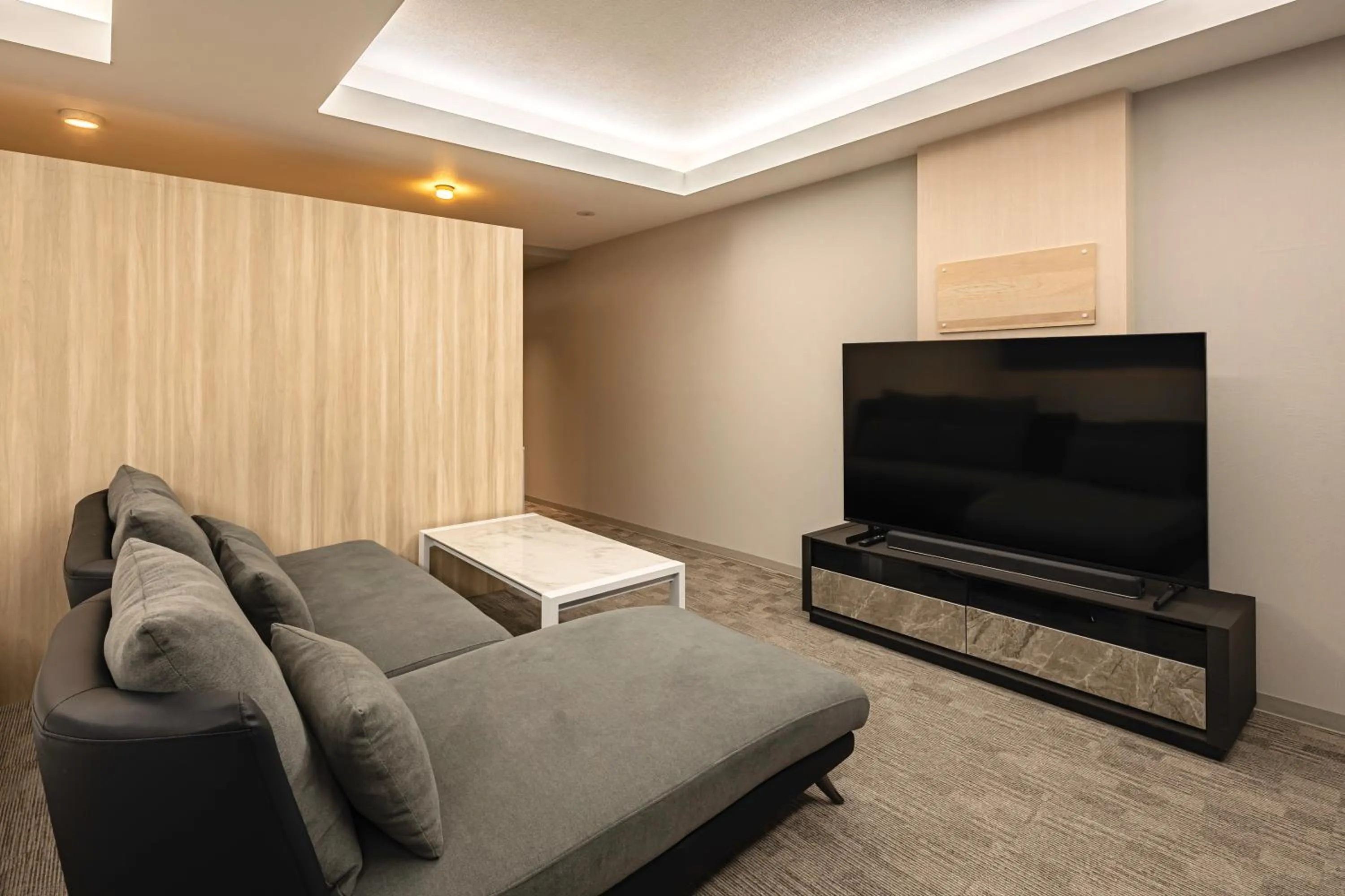 Photo of the whole room in L stay & grow Harumi