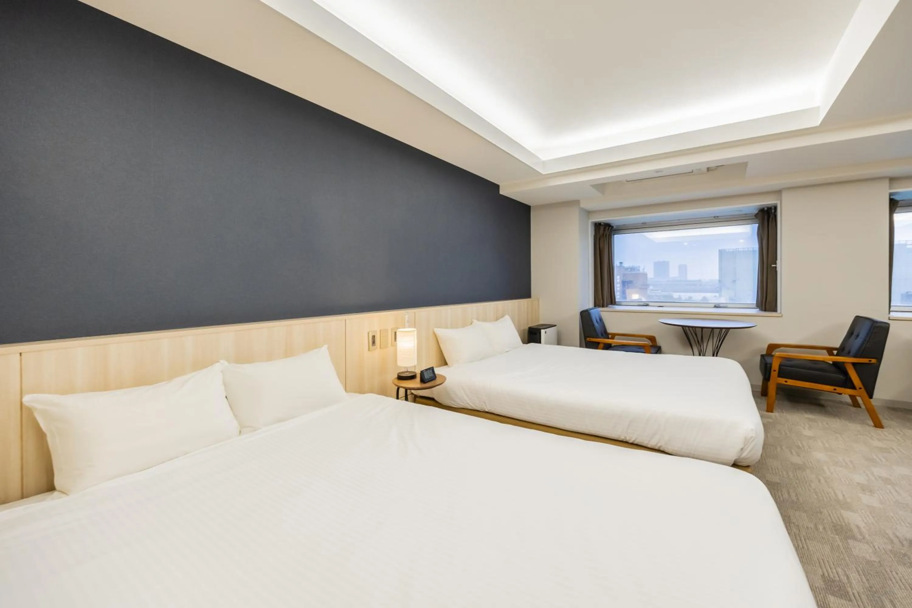 Photo of the whole room, Bed in L stay & grow Harumi