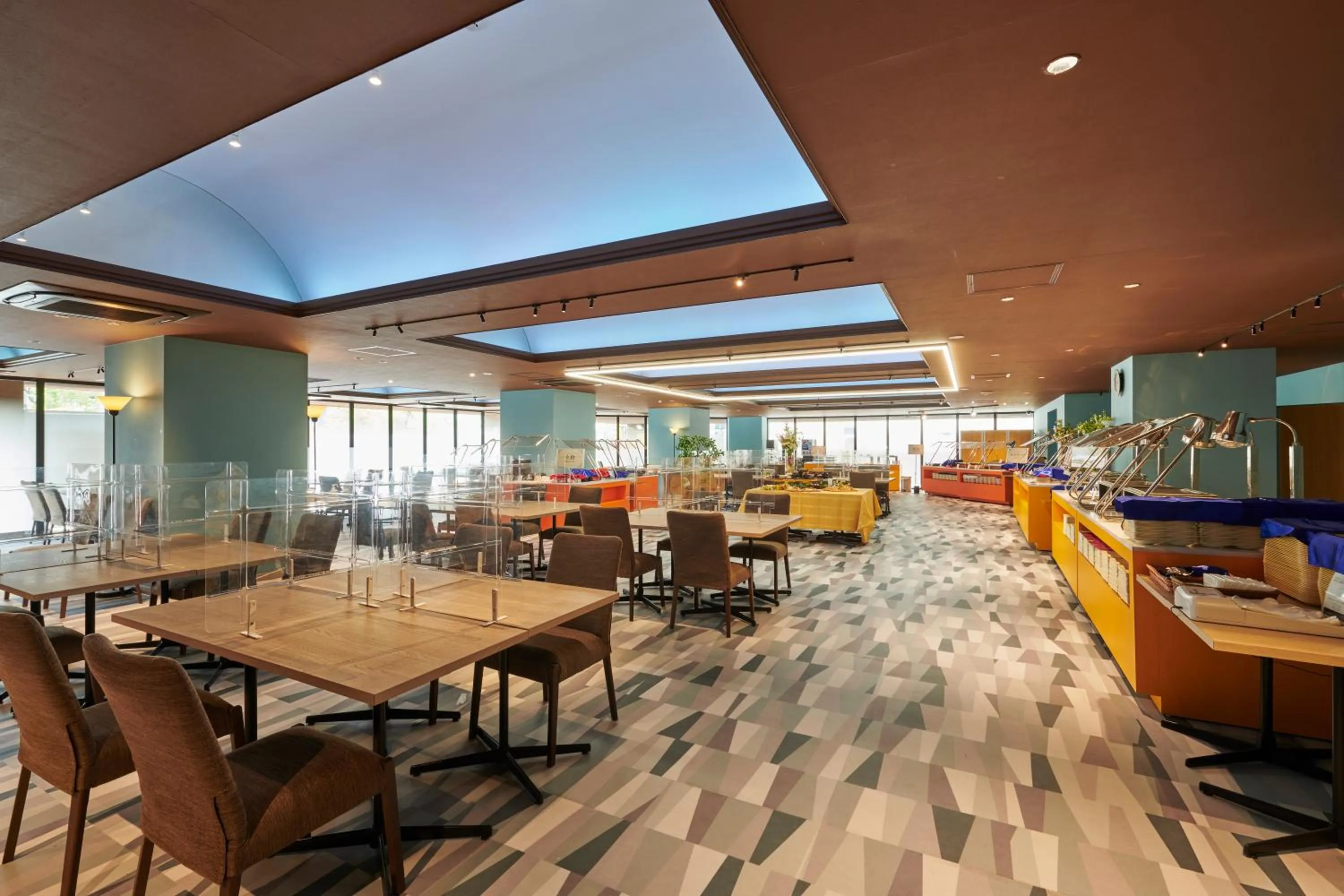 Restaurant/places to eat in L stay & grow Harumi