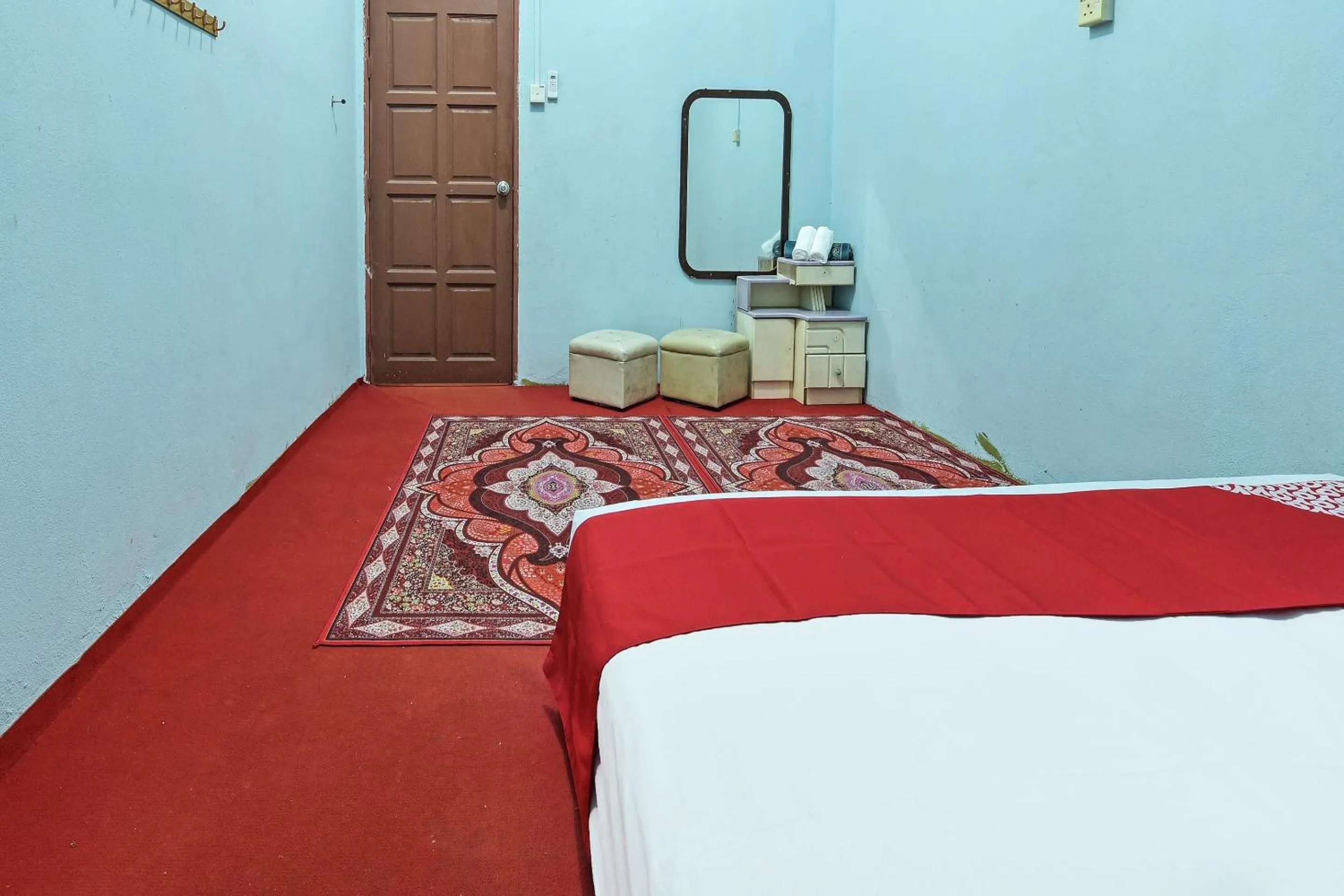 Bedroom, Bed in Capital O 90664 Rabi Hotel