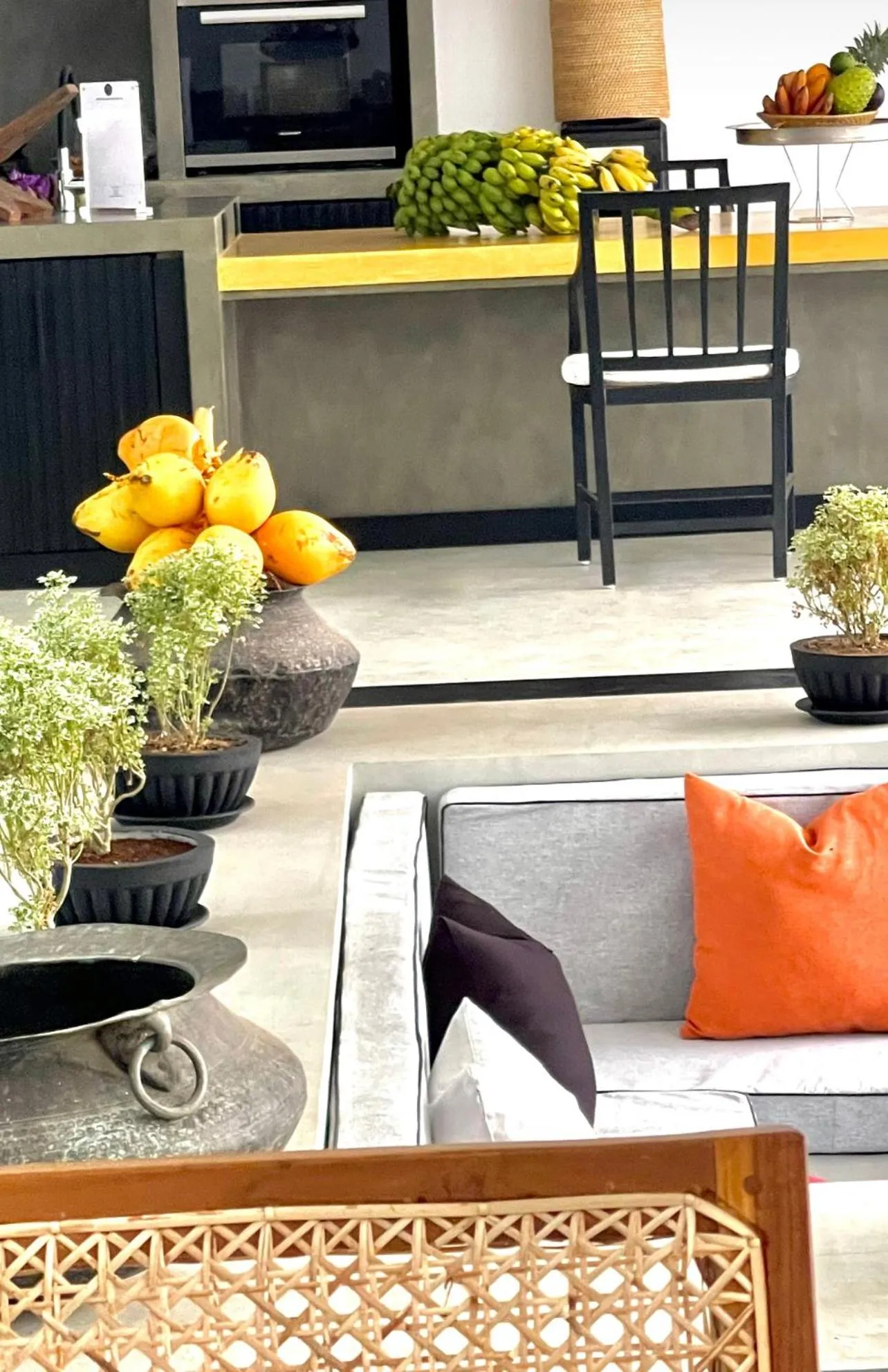 Dining area in D' Art VILLA RETREAT AND SPA