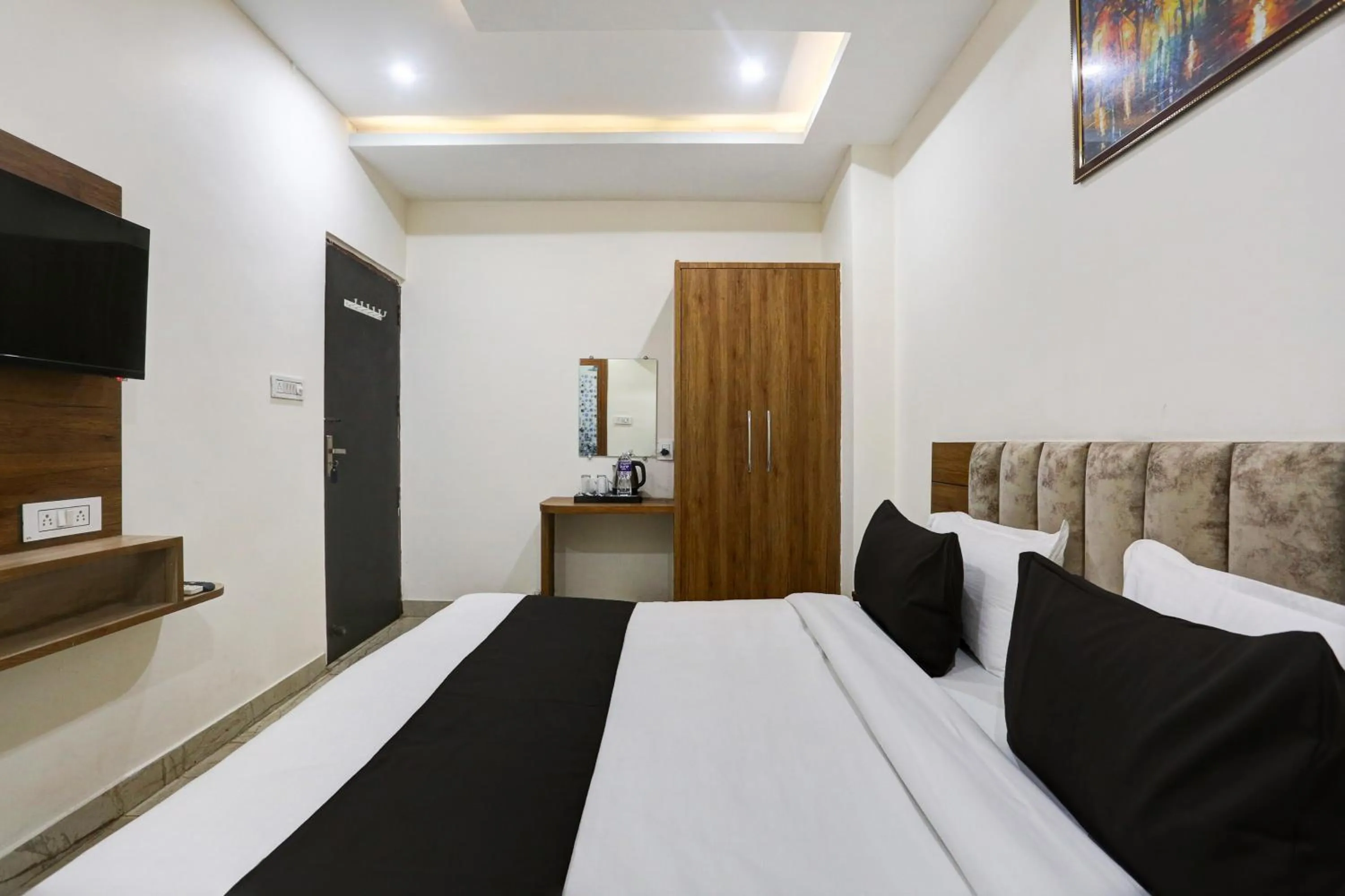 Bedroom in HOTEL JAIRAJ