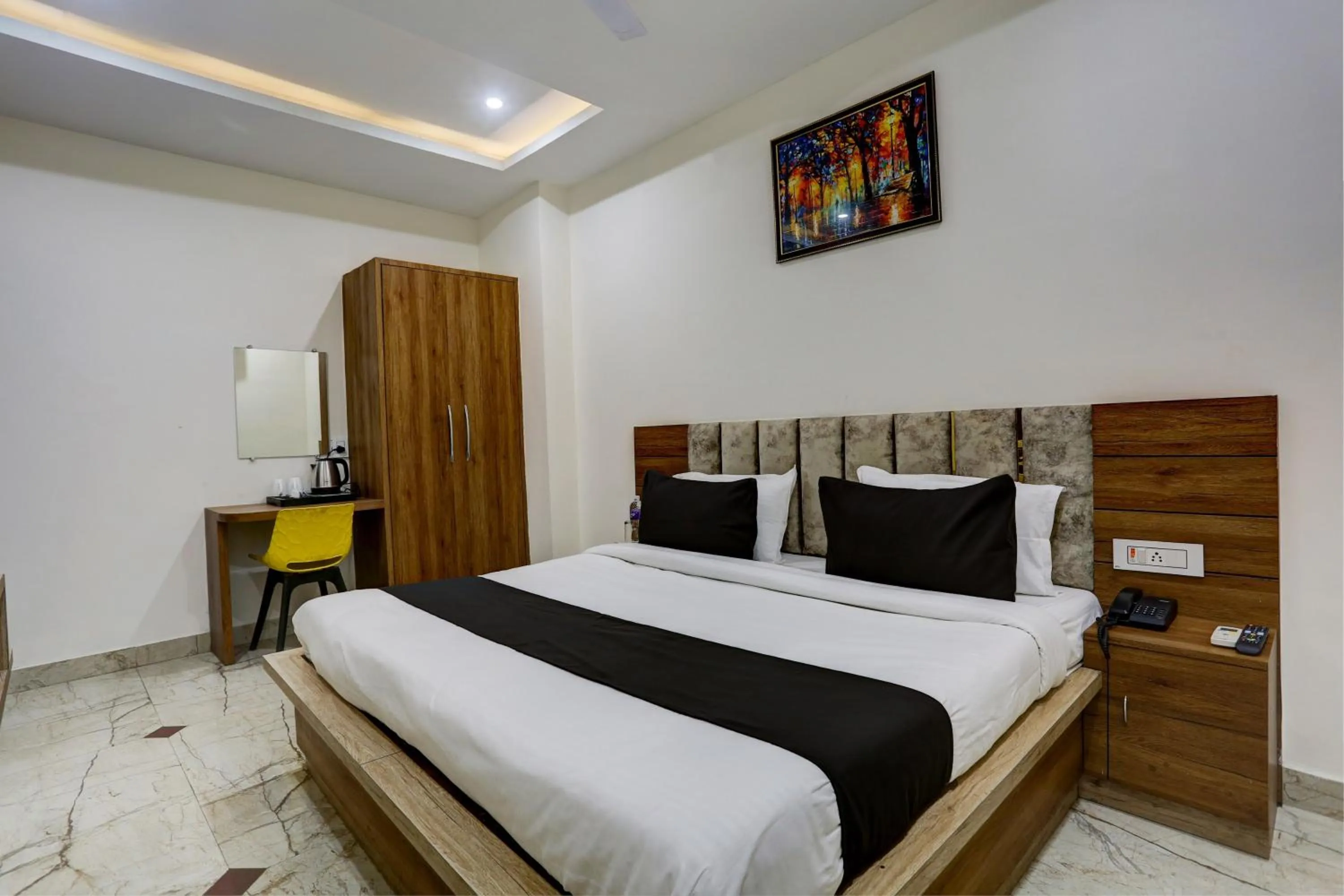 Bedroom in HOTEL JAIRAJ