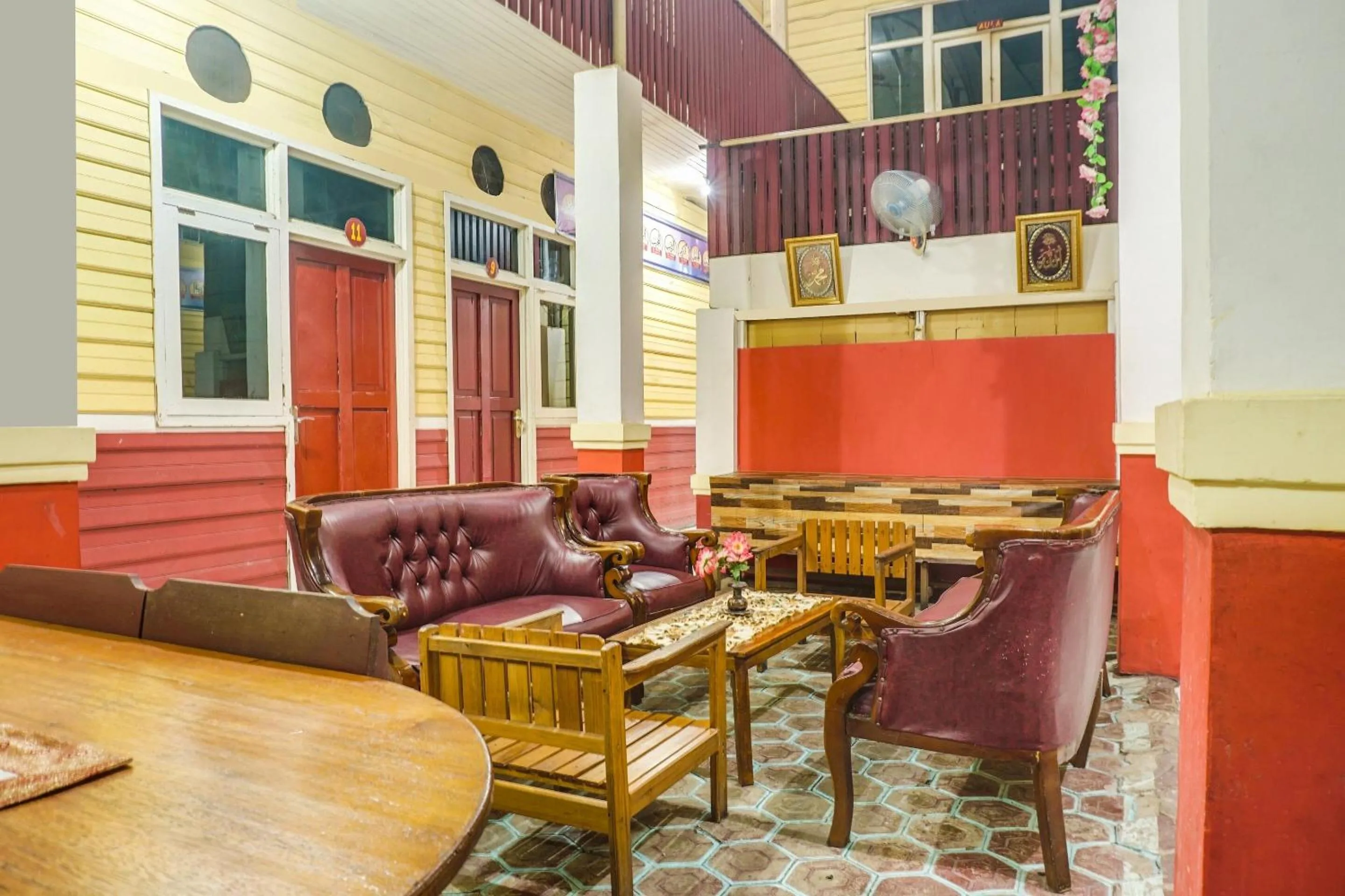 Lobby or reception in Hotel O Anggrek Daqu Syariah Kapuas