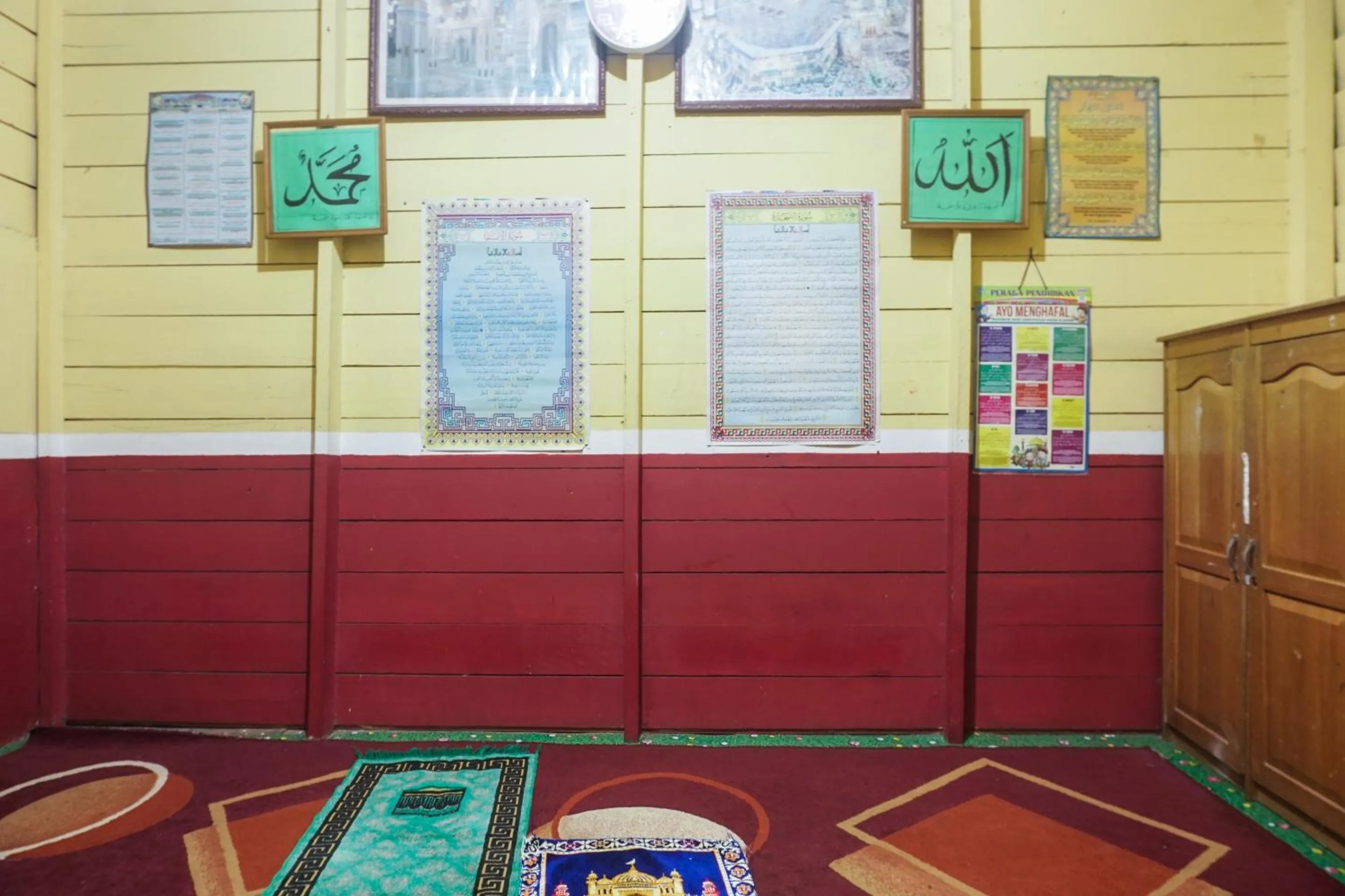 Lobby or reception in Hotel O Anggrek Daqu Syariah Kapuas