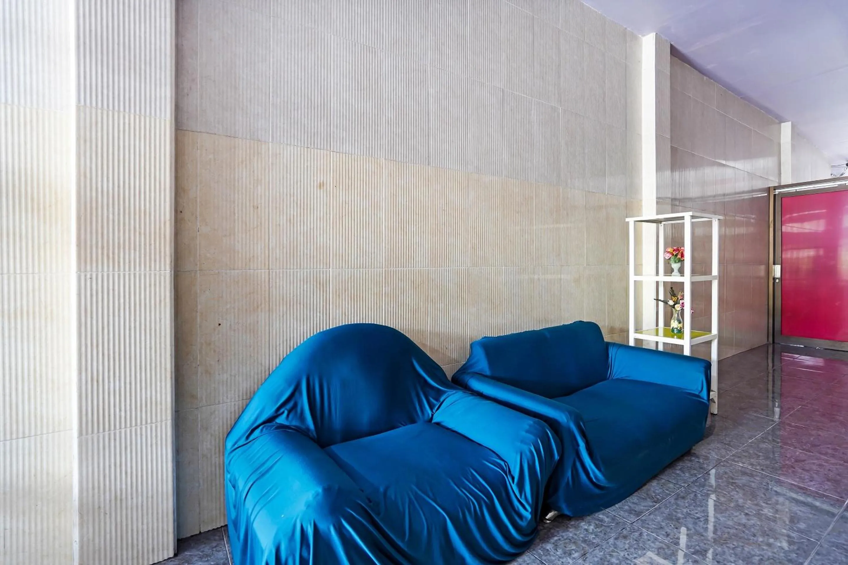 Lobby or reception in OYO Life 91856 Griya Gedangan Syariah