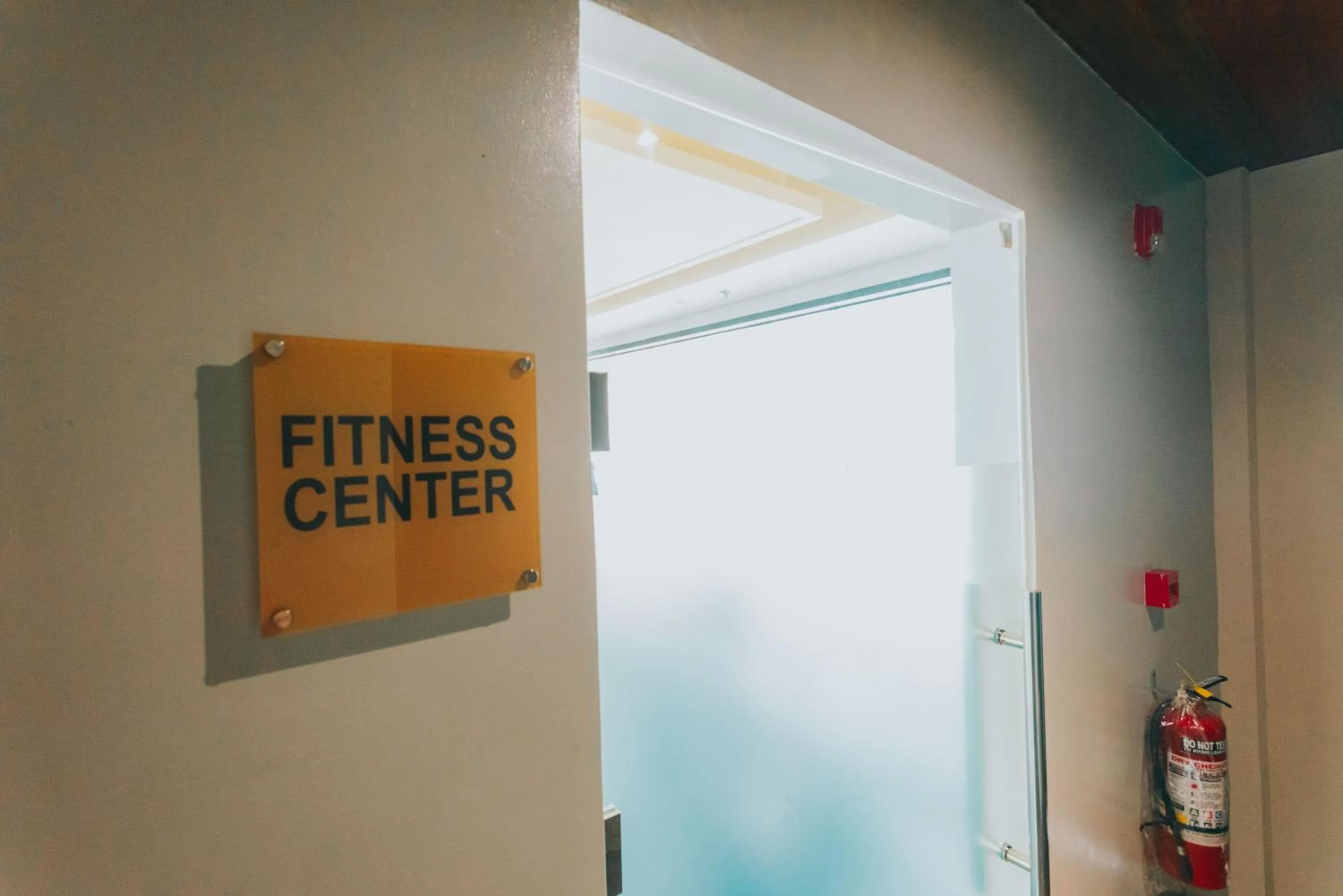 Fitness centre/facilities in SureStay Studio by Best Western Clarkview Angeles City