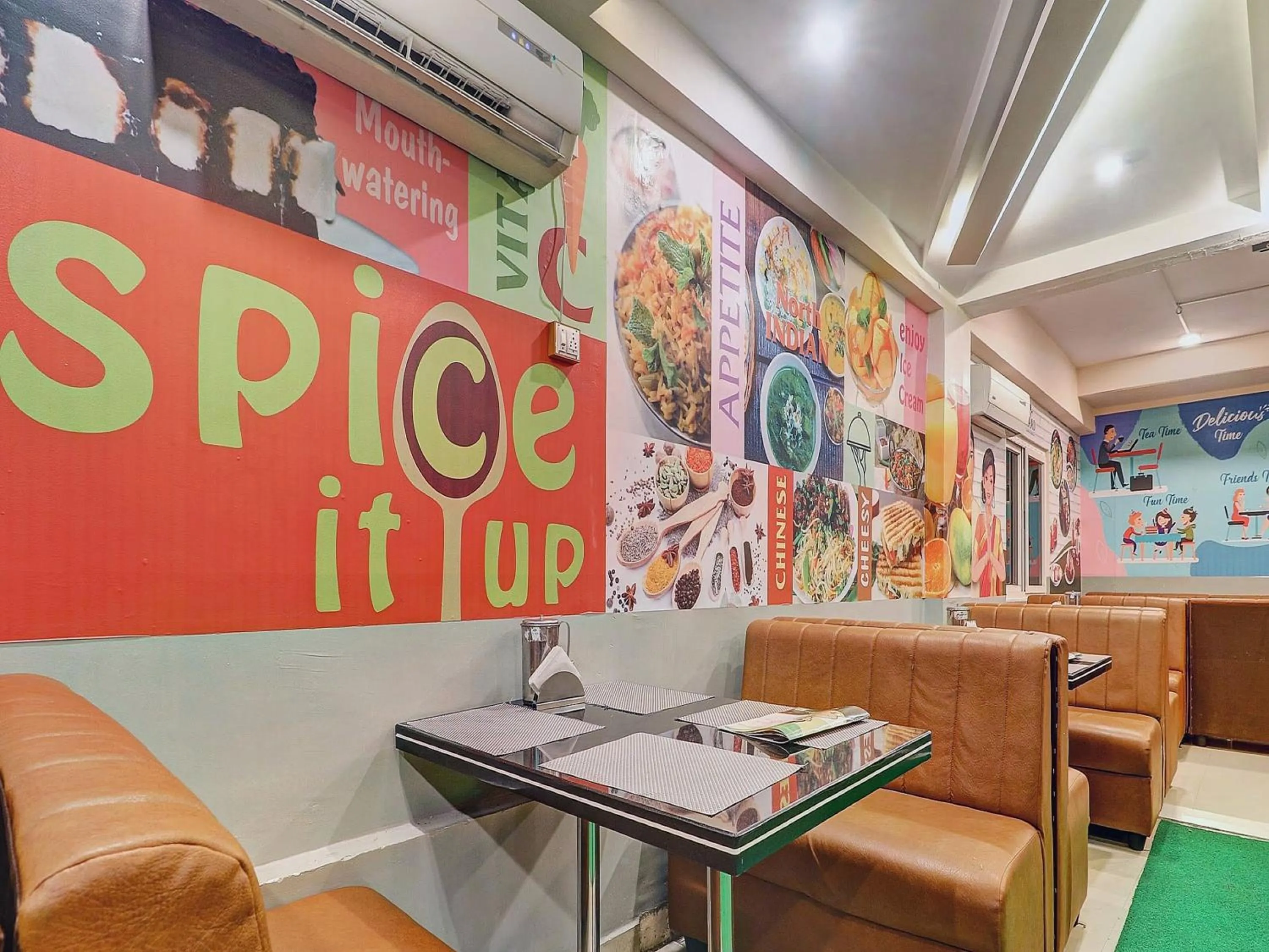 Restaurant/places to eat in Super Townhouse RCC PARK VIEW INN