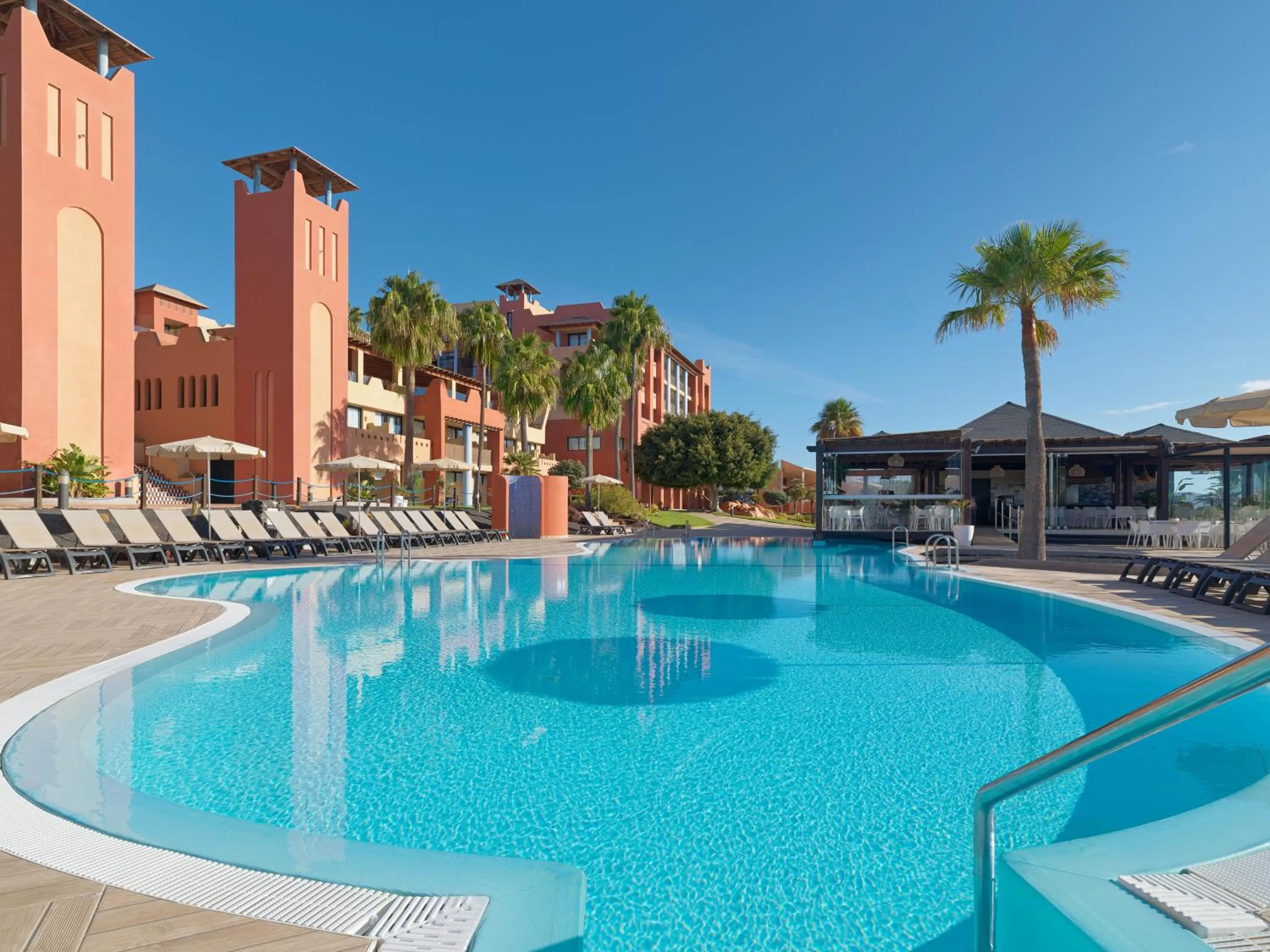 Swimming pool in H10 Tindaya