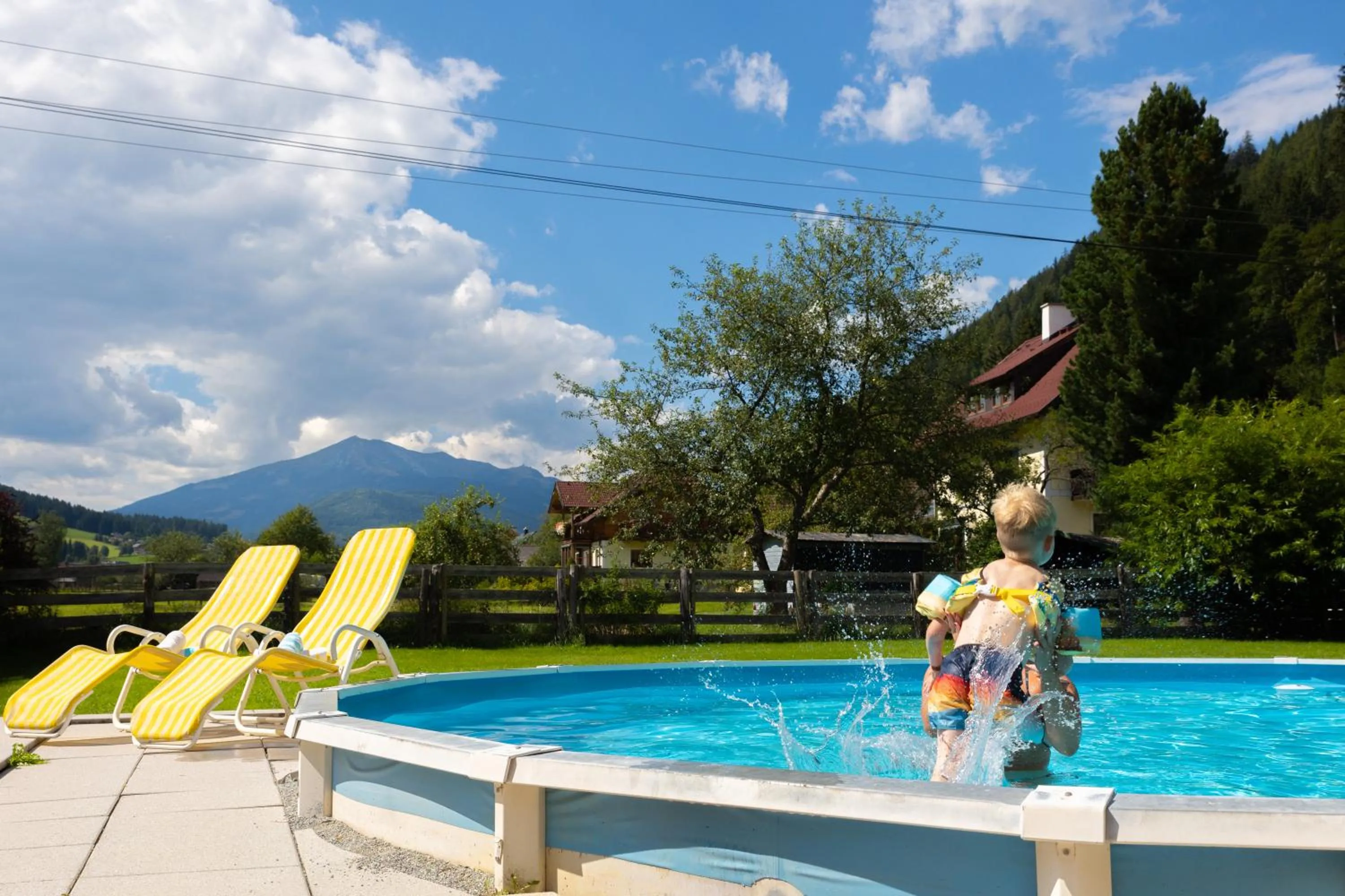 Swimming pool in Der Thomataler Wirt