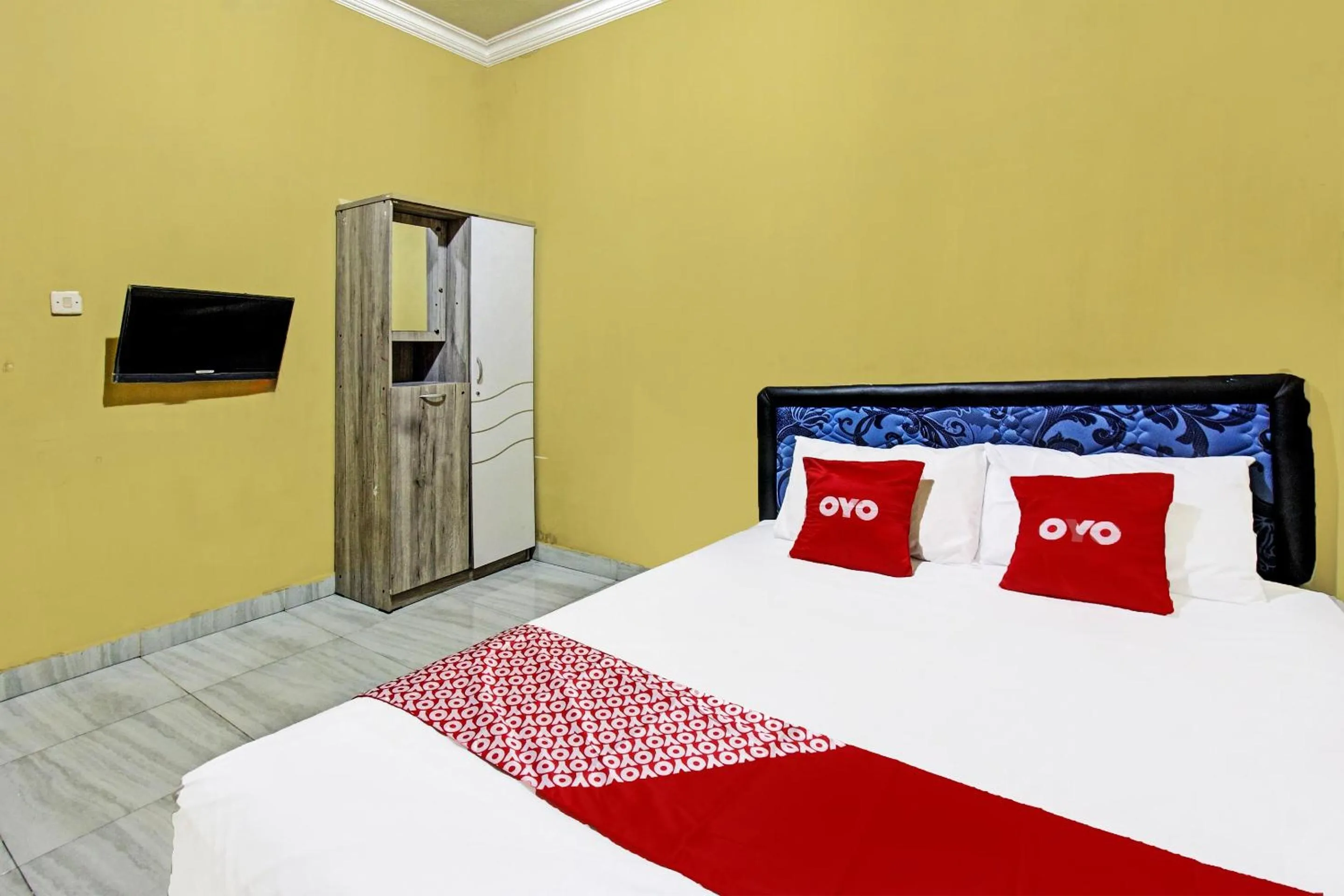 Bedroom in OYO 91845 V_ar House Near Pantai Tanjung Bias