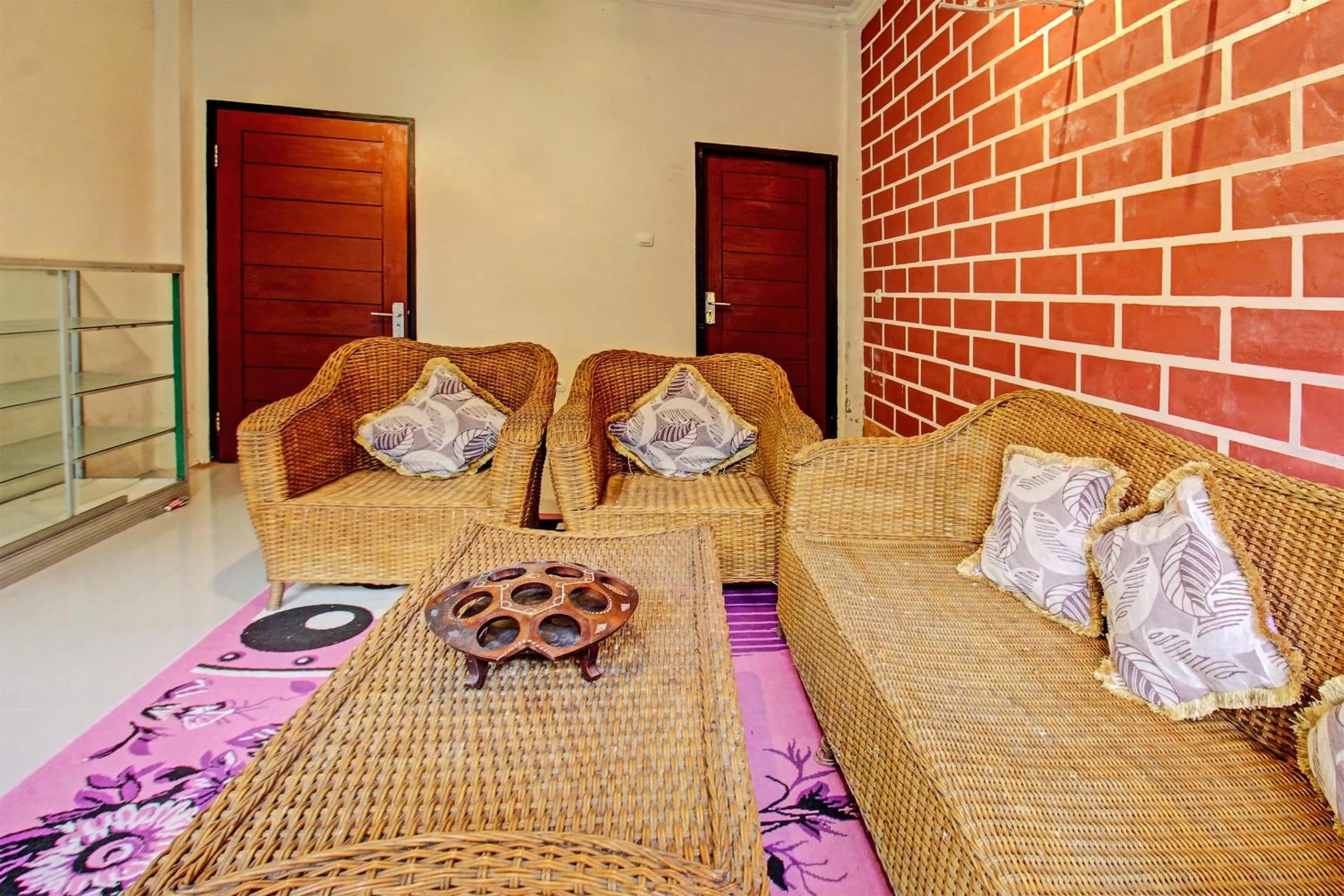 Lobby or reception in OYO 91845 V_ar House Near Pantai Tanjung Bias