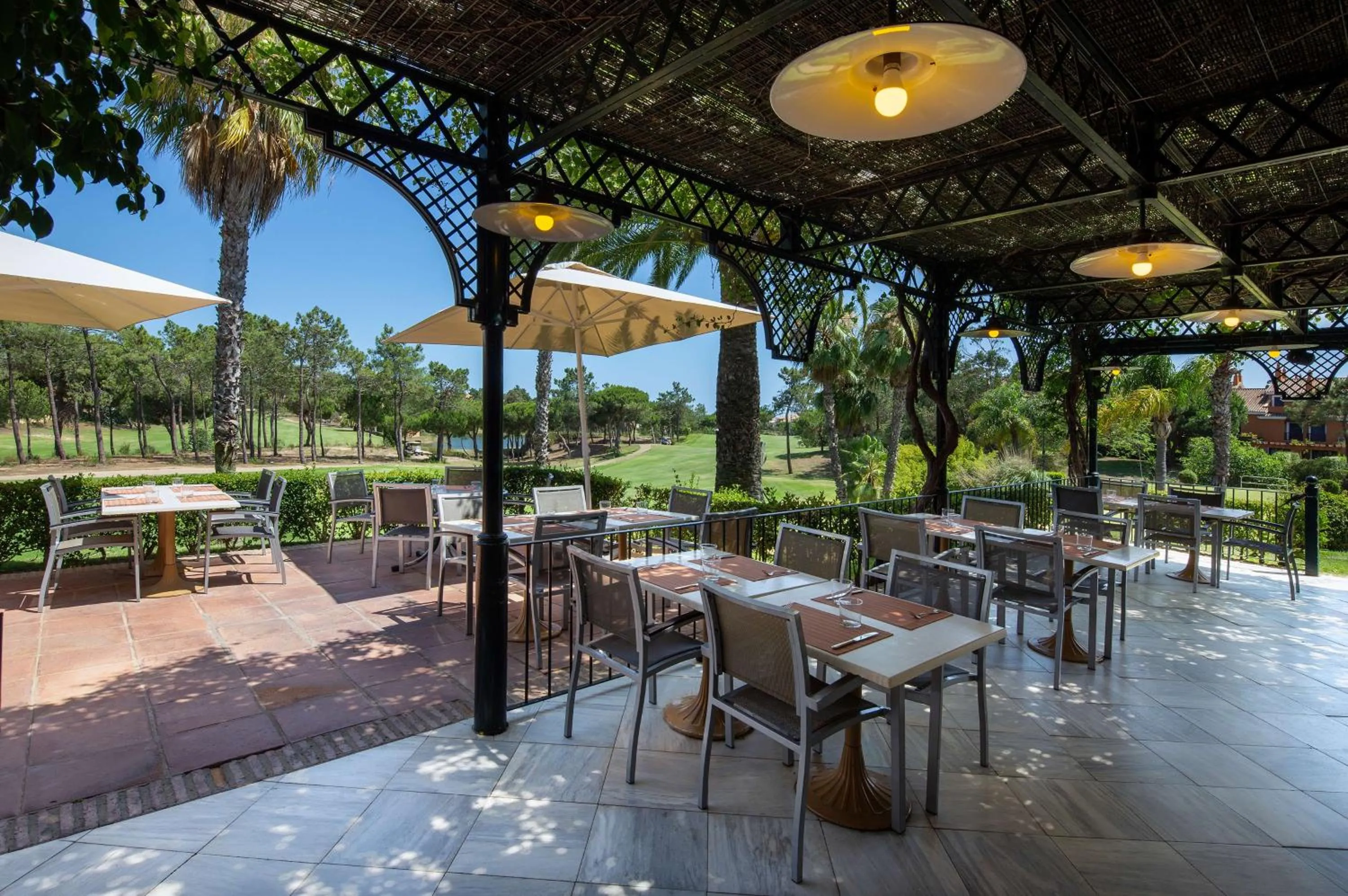 Restaurant/places to eat in DoubleTree by Hilton Islantilla Beach Golf Resort
