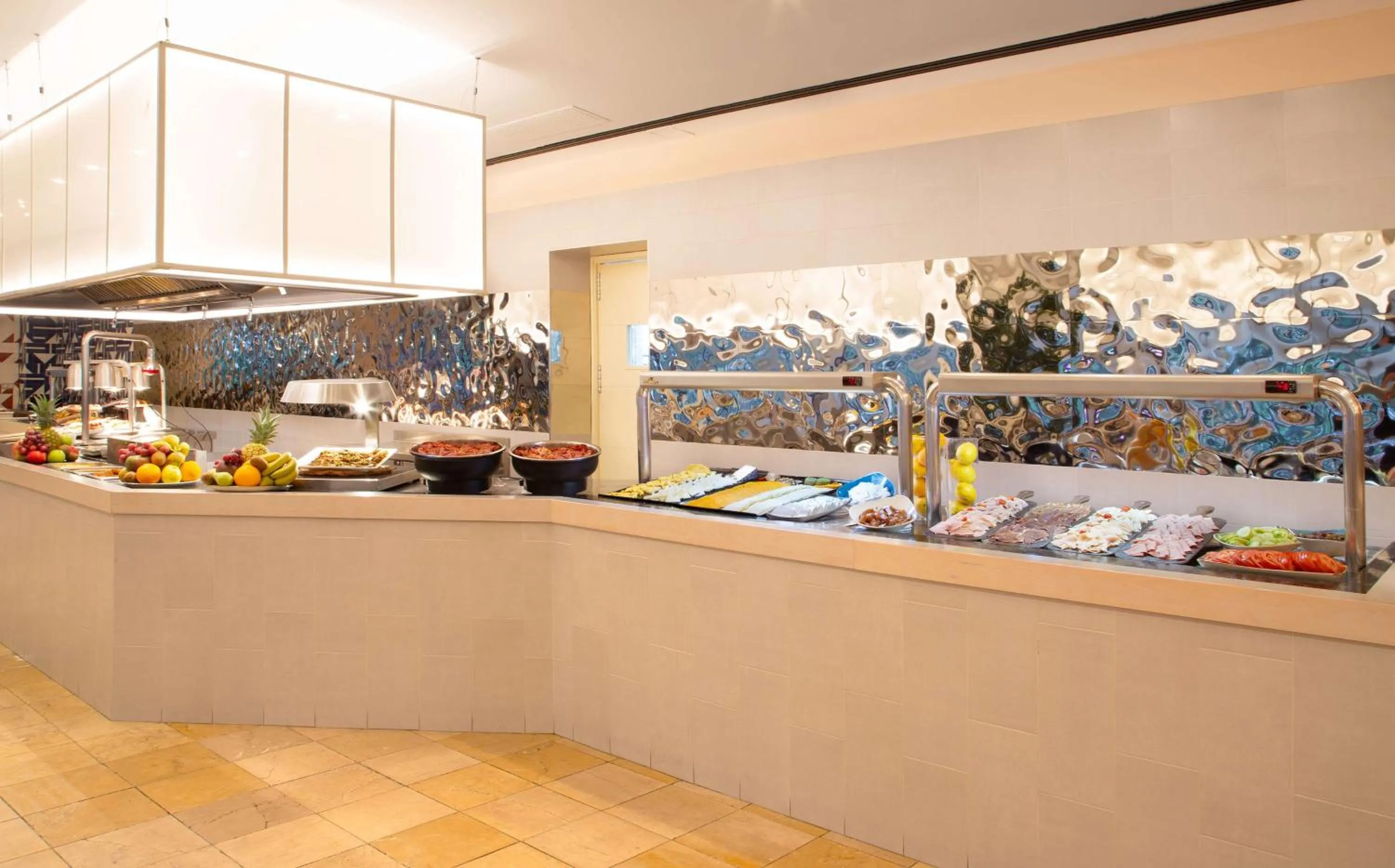 Restaurant/places to eat in DoubleTree by Hilton Islantilla Beach Golf Resort