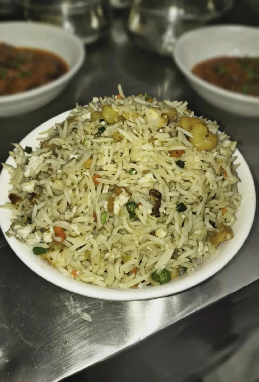 Food and drinks in Hotel Saan Berhampore