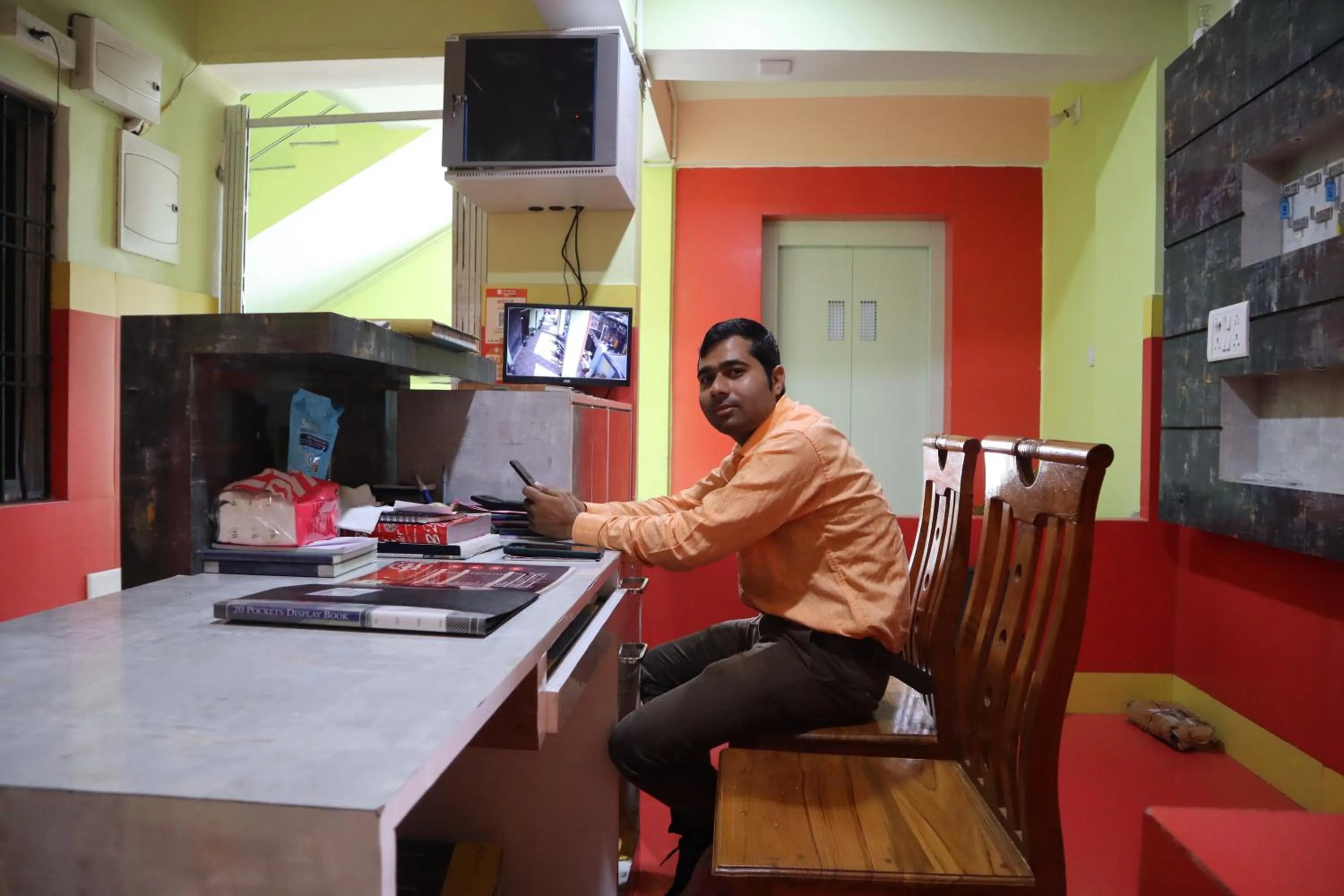 Property building in Hotel Saan Berhampore