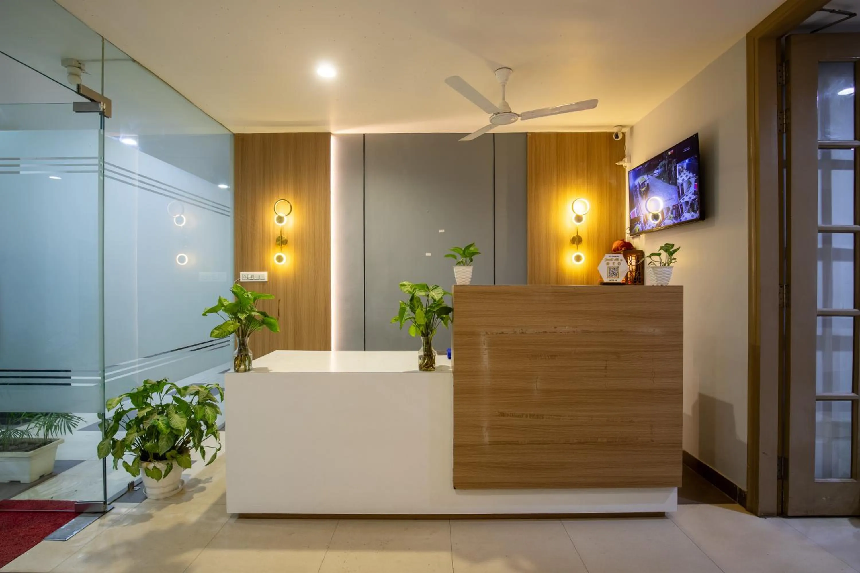 Shower in BedChambers Serviced Apartment, Medicity