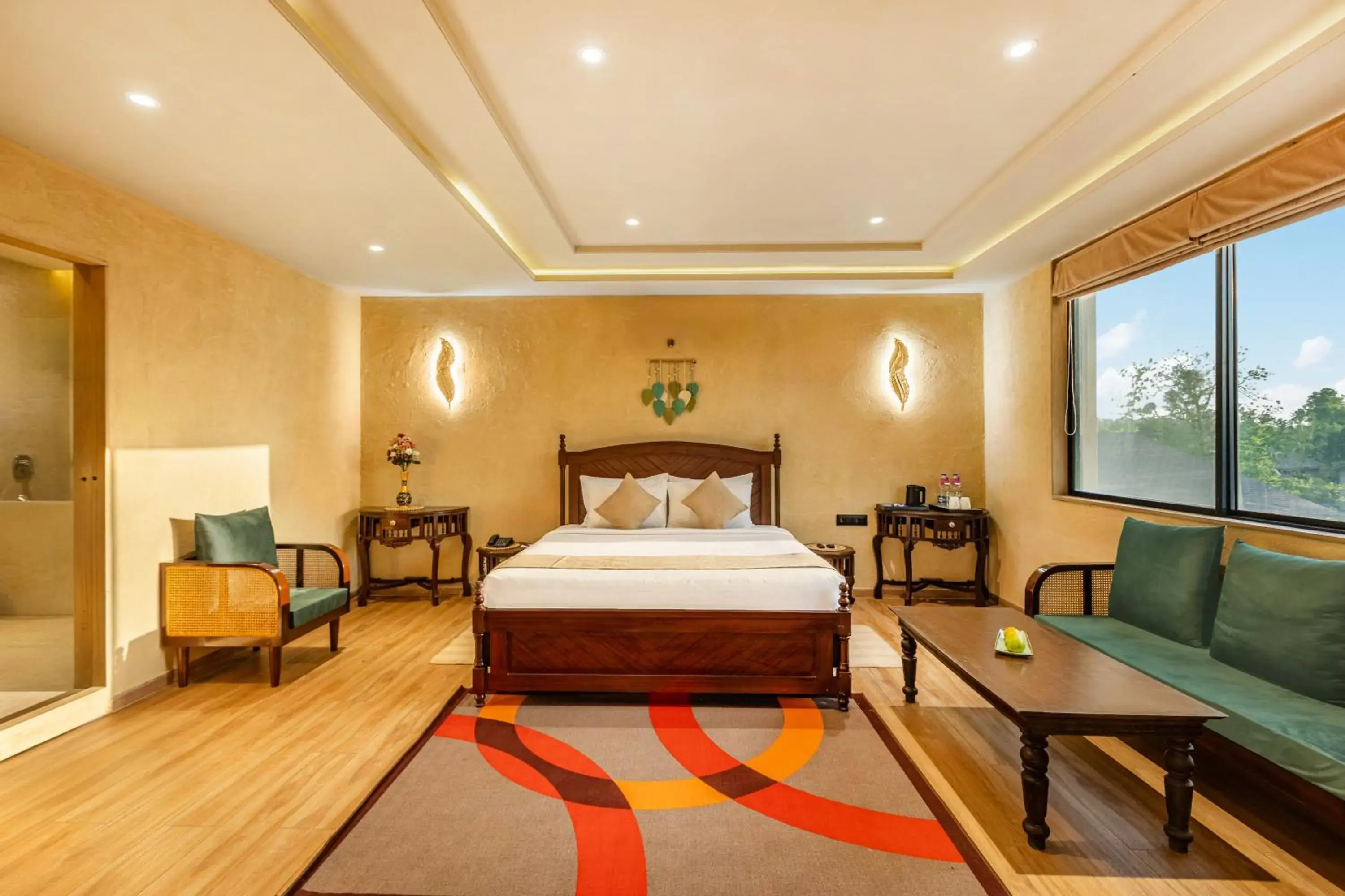 Family Suite in Sterling Orient Woods Pench Family Suite in Sterling Orient Woods Pench