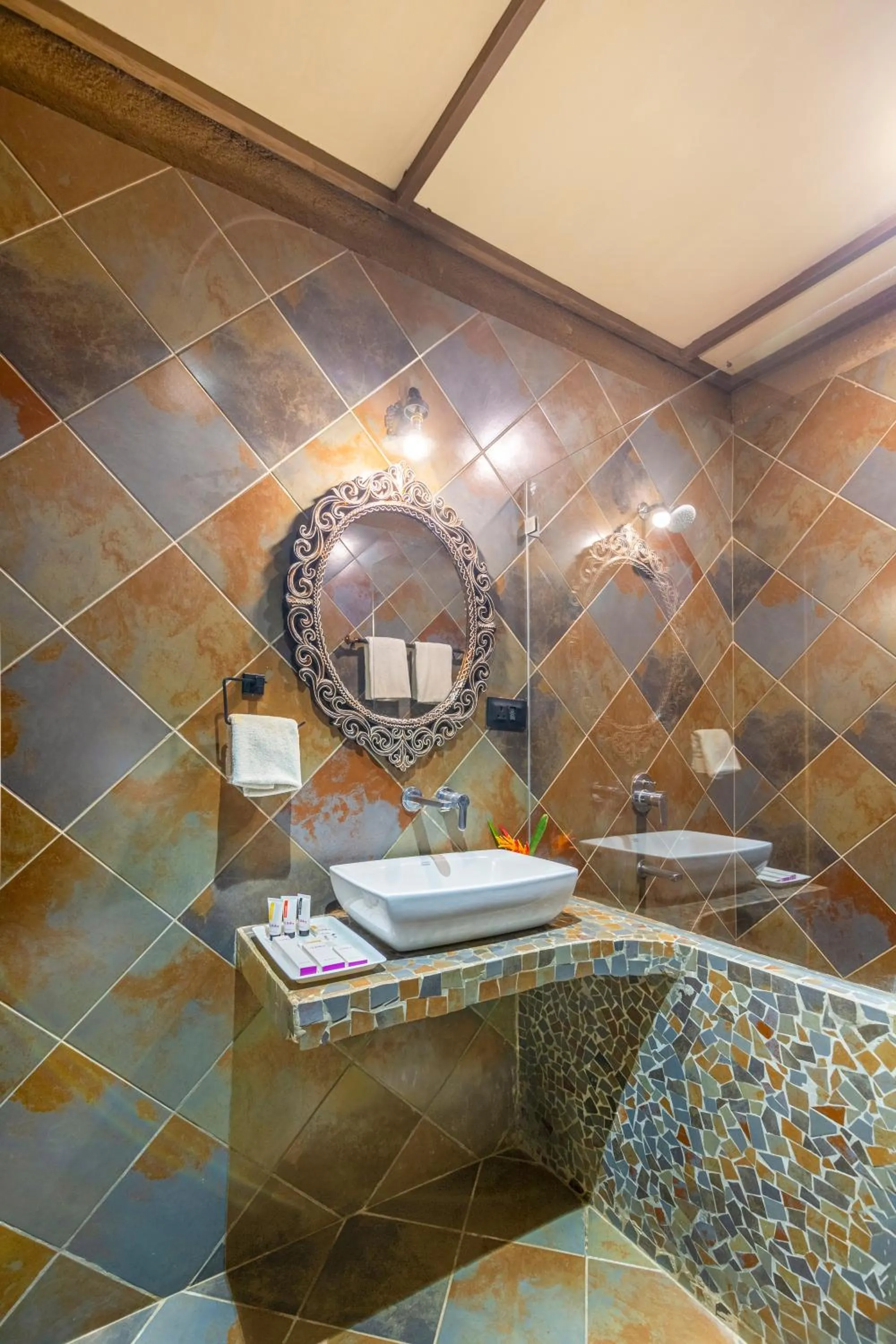 Bathroom in Sterling Orient Woods Pench