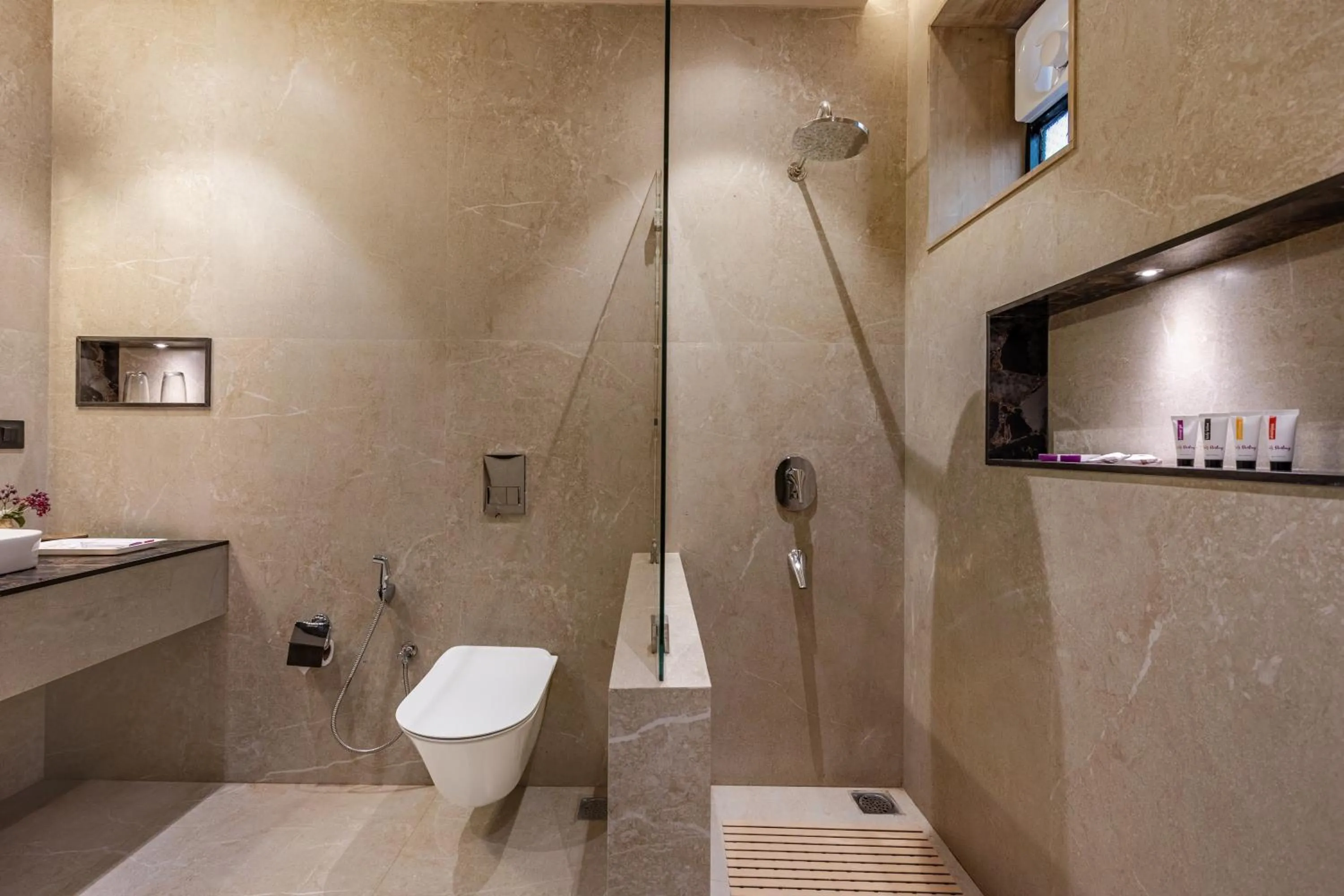 Bathroom in Sterling Orient Woods Pench