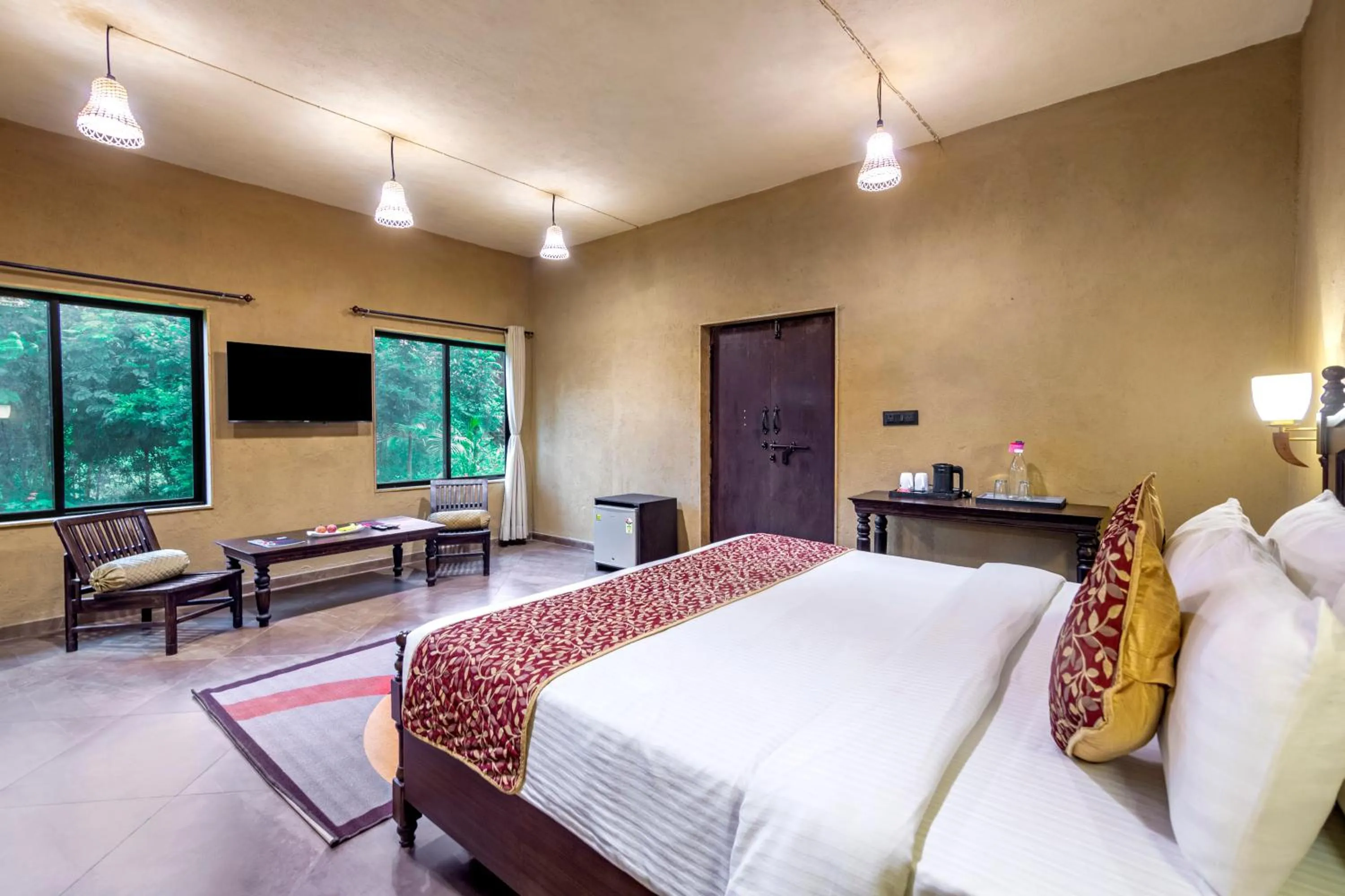 Bedroom, Bed in Sterling Orient Woods Pench