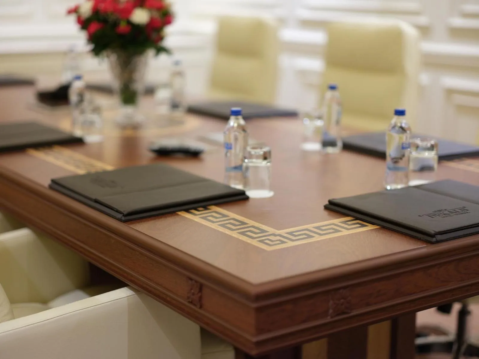 Meeting/conference room in Dekalb Hotel