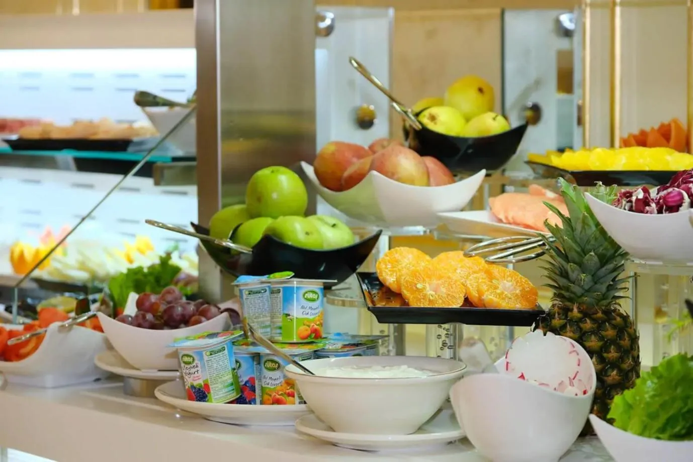 Breakfast in Dekalb Hotel