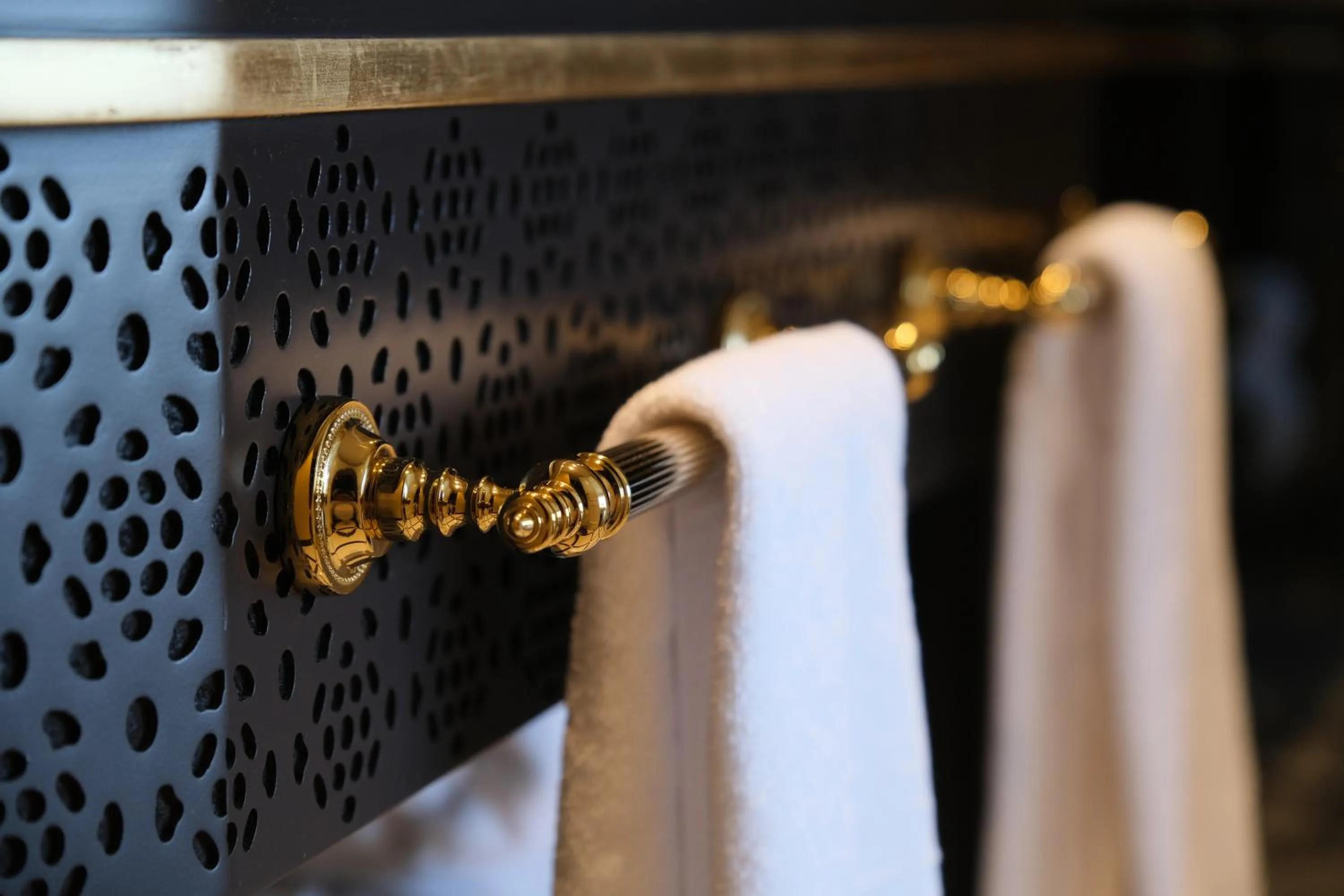 towels in Dekalb Hotel