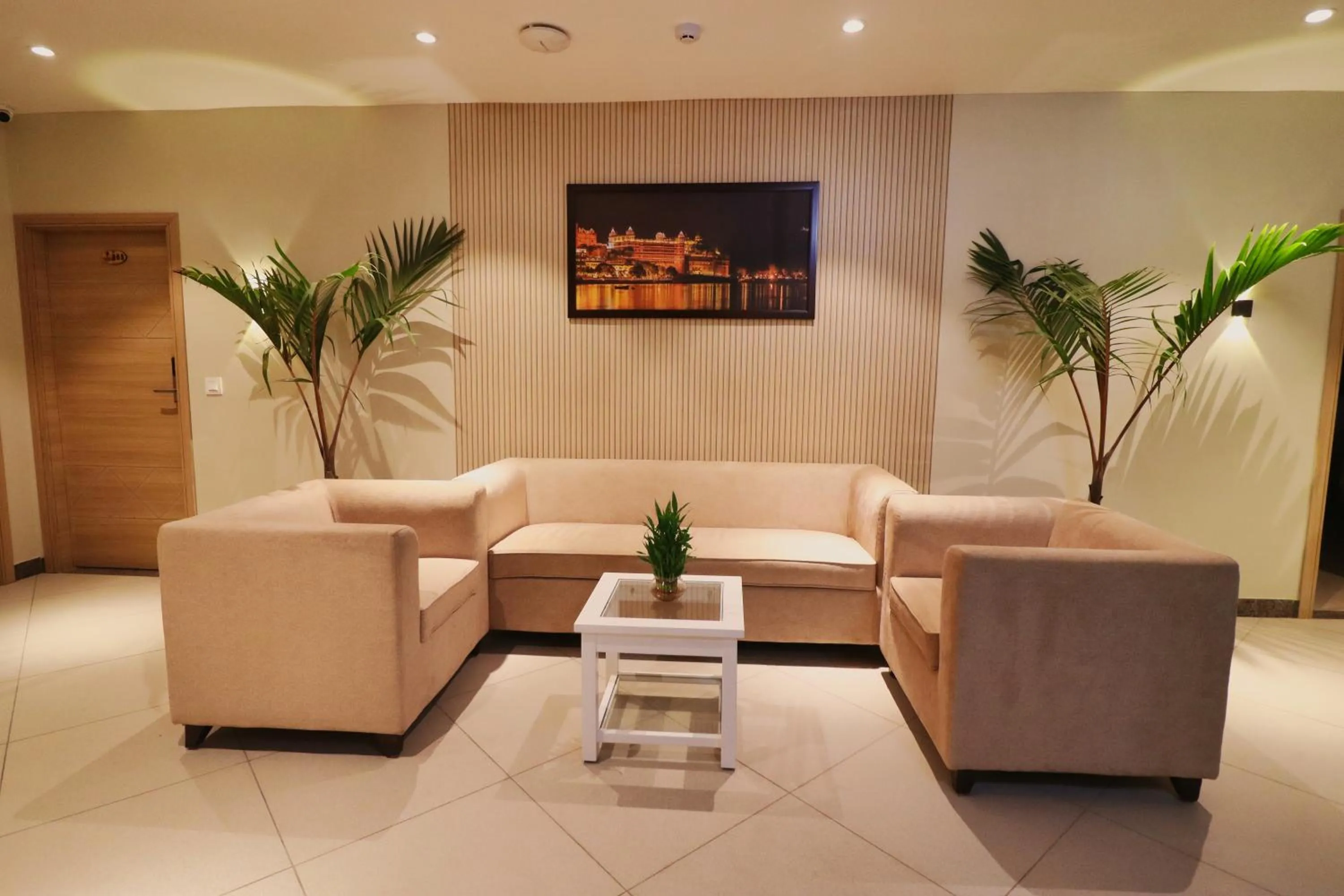 Seating area in Clarks Inn Express Udaipur