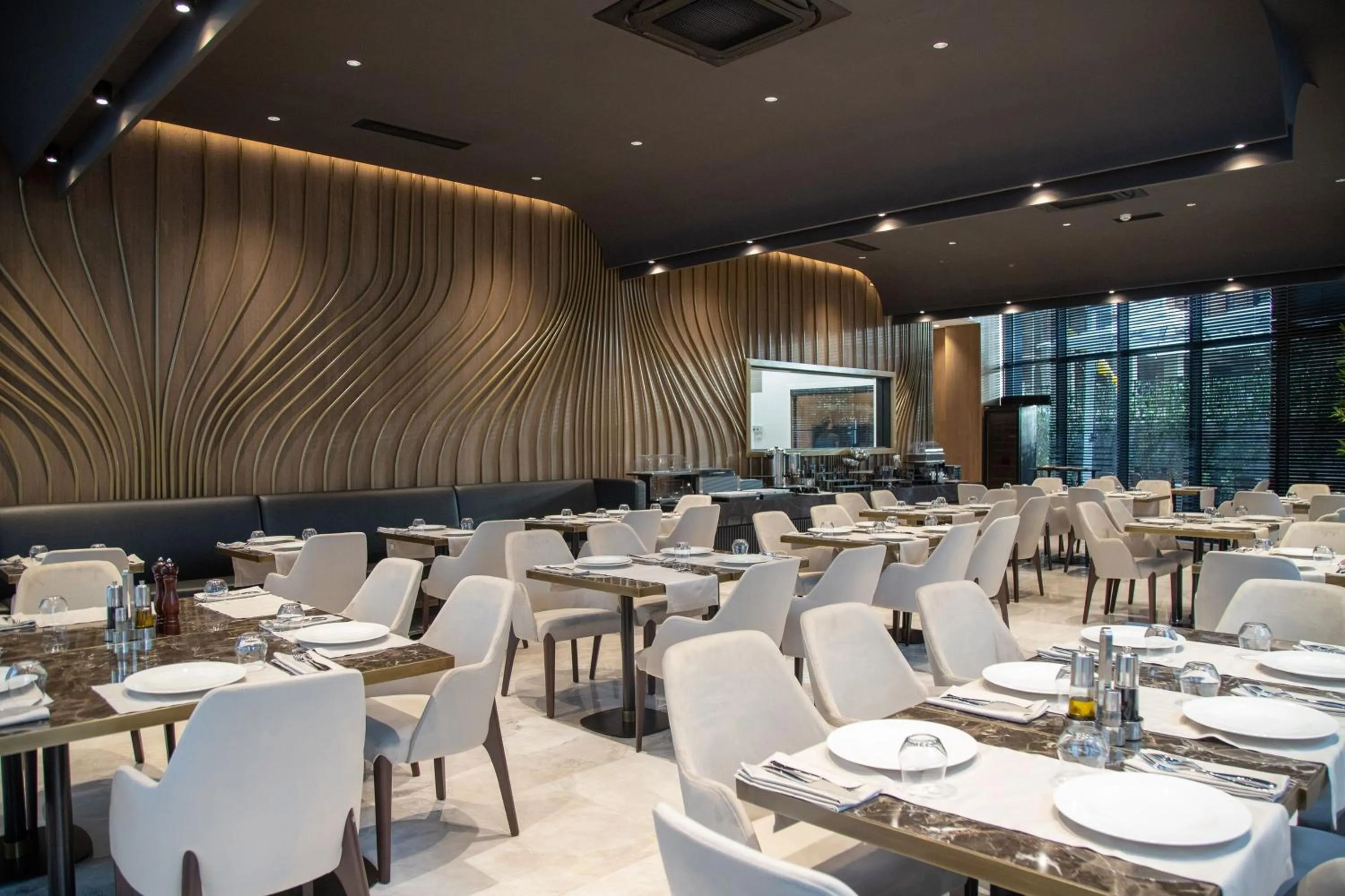 Property building in Hotel Elisa Tirana Affiliated by Meliá