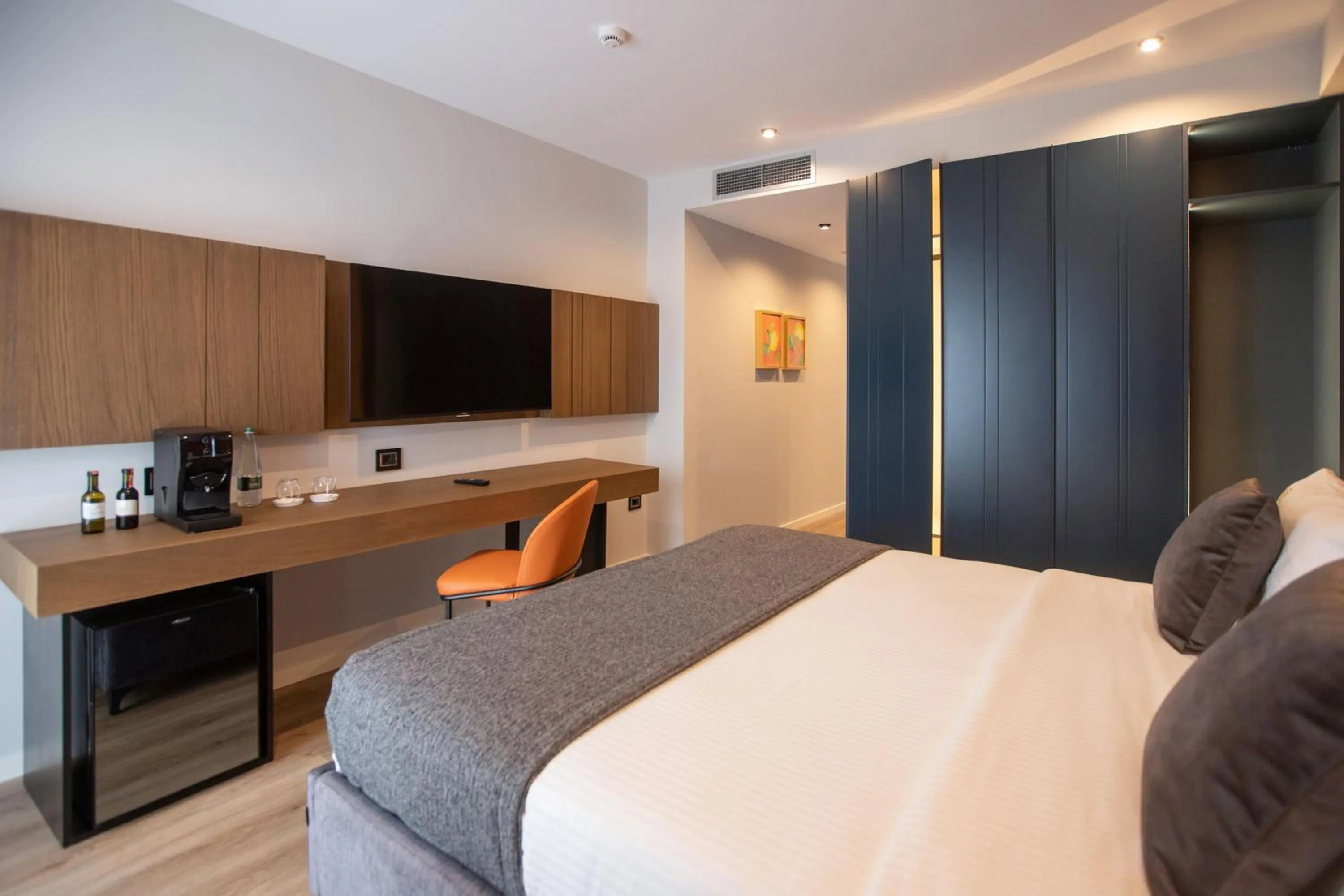 Bed in Hotel Elisa Tirana Affiliated by Meliá