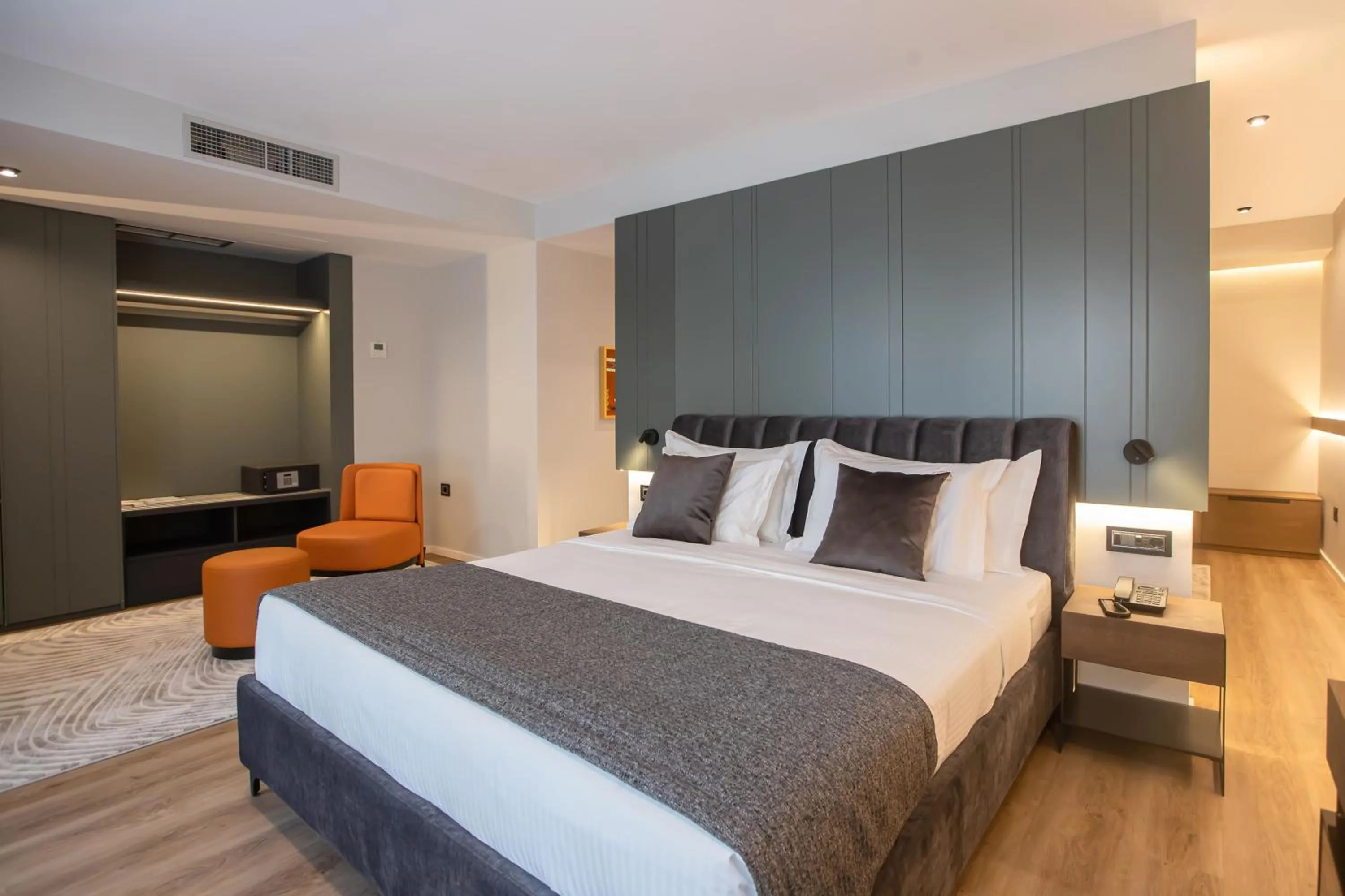 Bed in Hotel Elisa Tirana Affiliated by Meliá