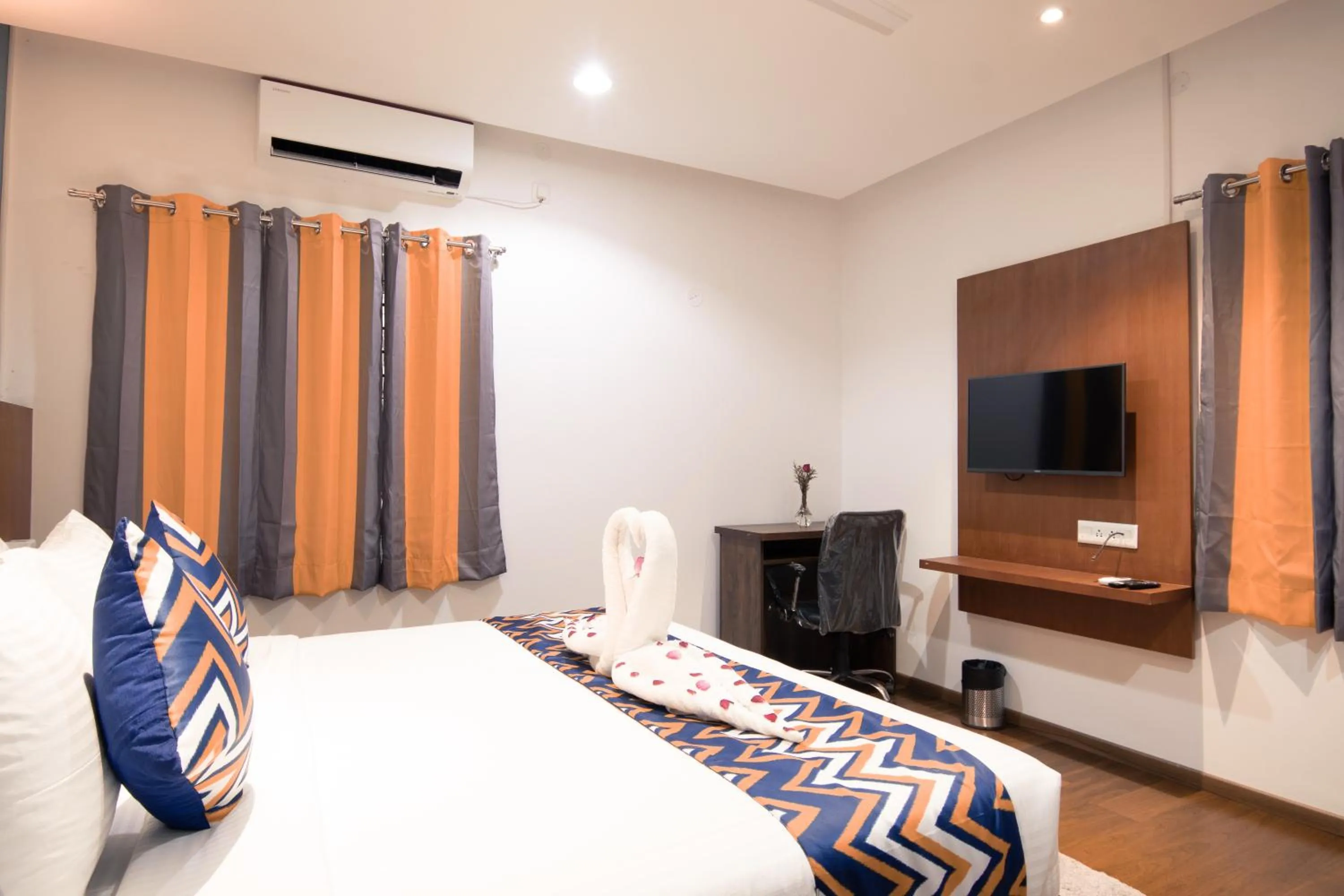 Bedroom, Bed in Athulya Residence Suite Rooms