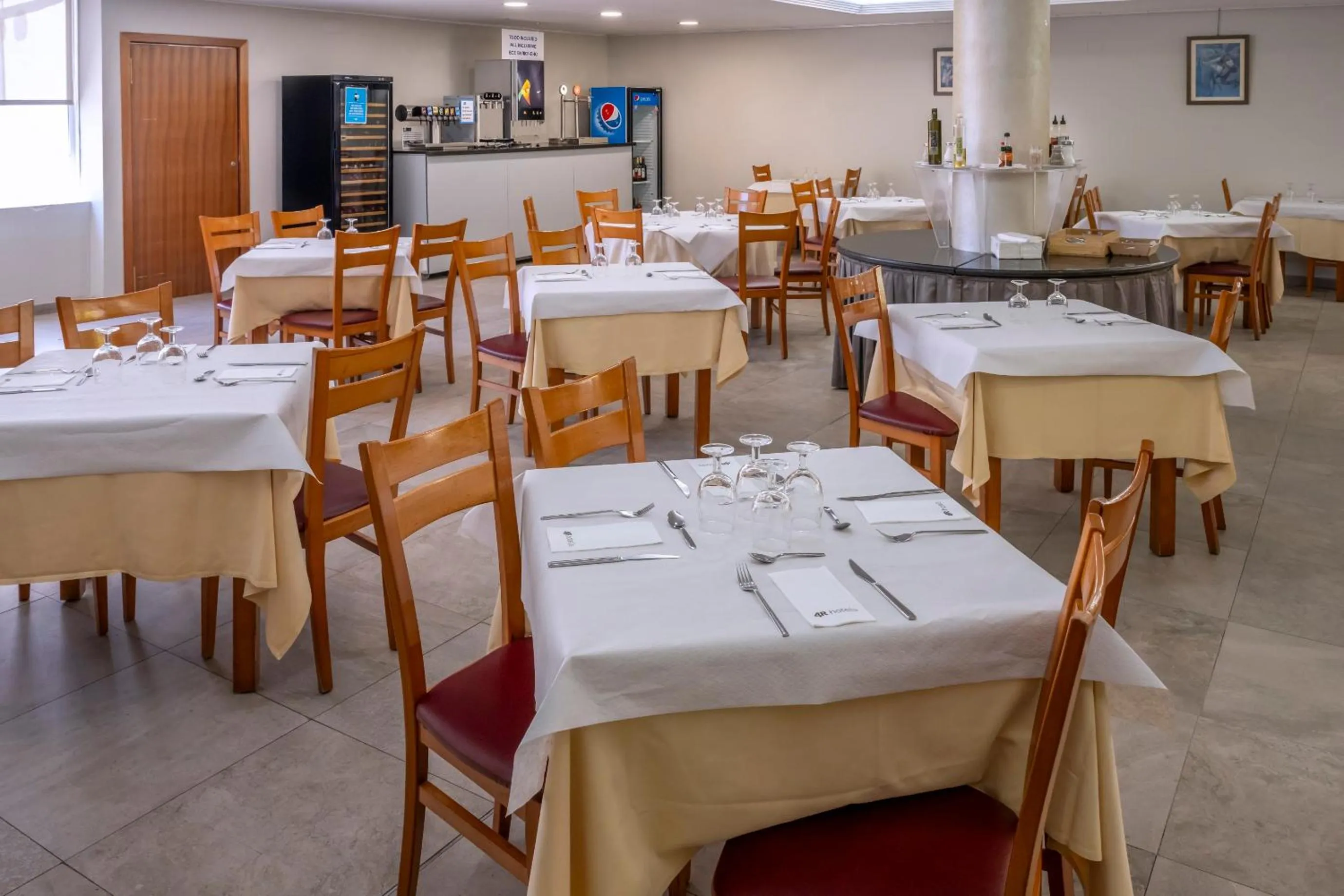 Restaurant/places to eat in 4R Salou Park Resort I