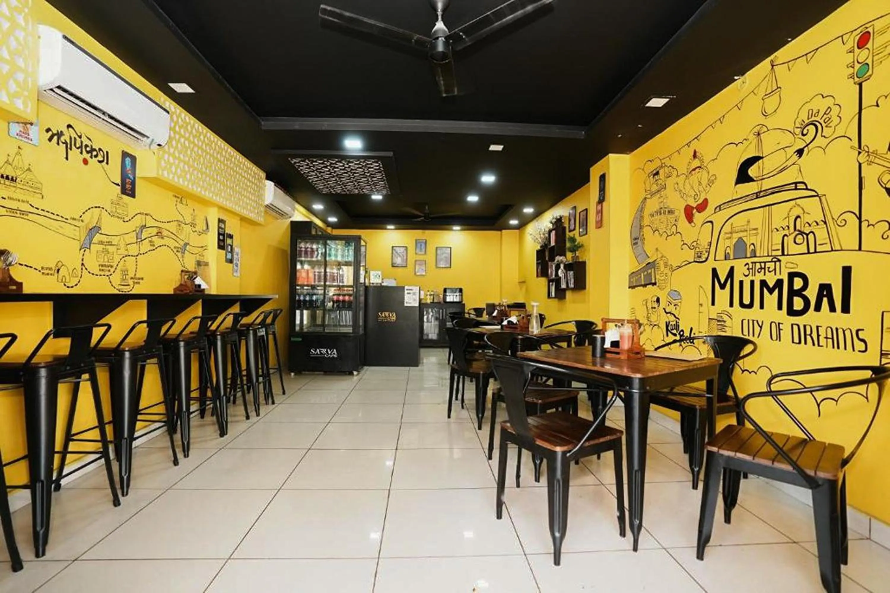 Restaurant/places to eat in Hotel The 7 Seas