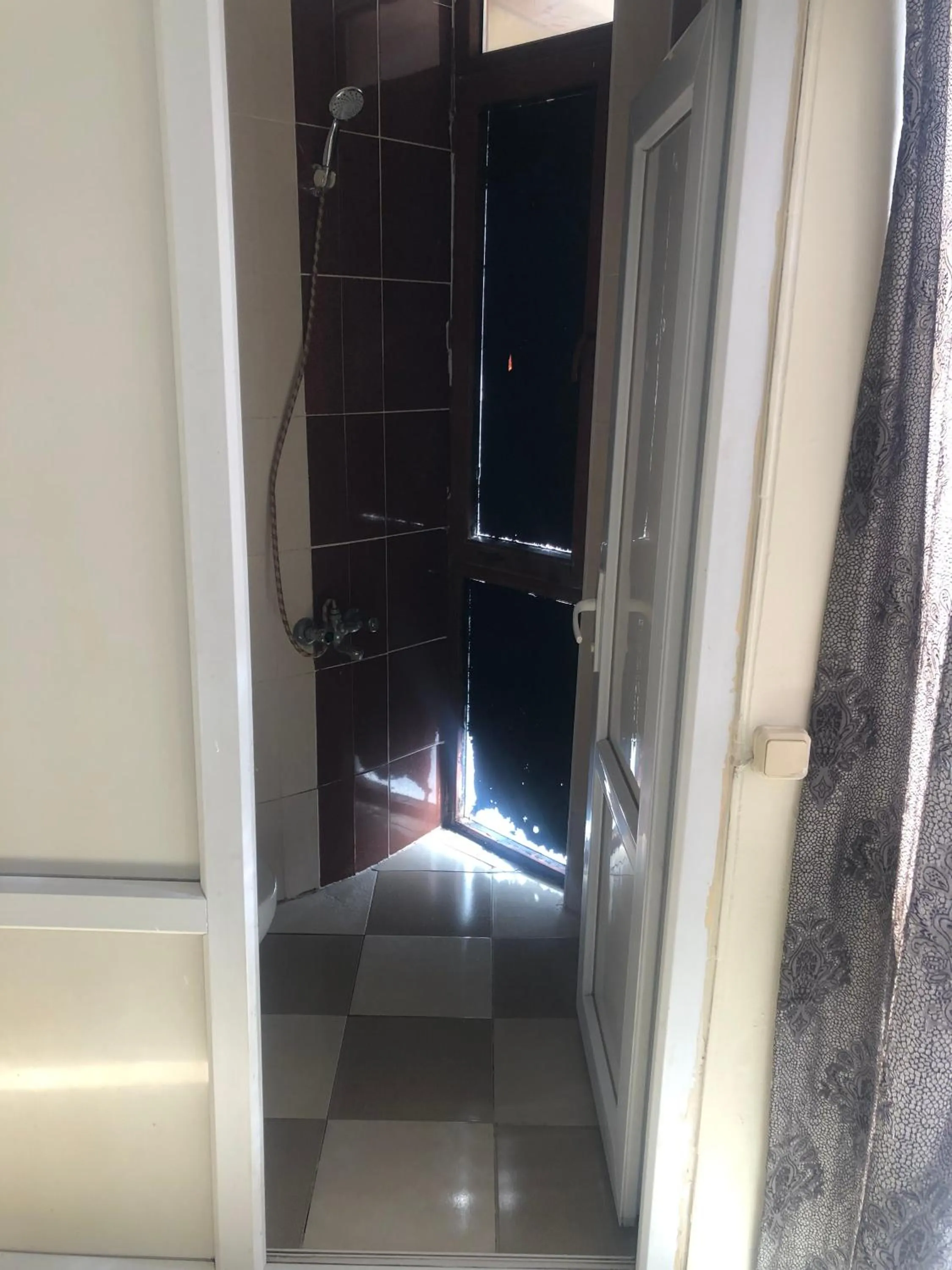 Shower in DİZLEK PANSİYON