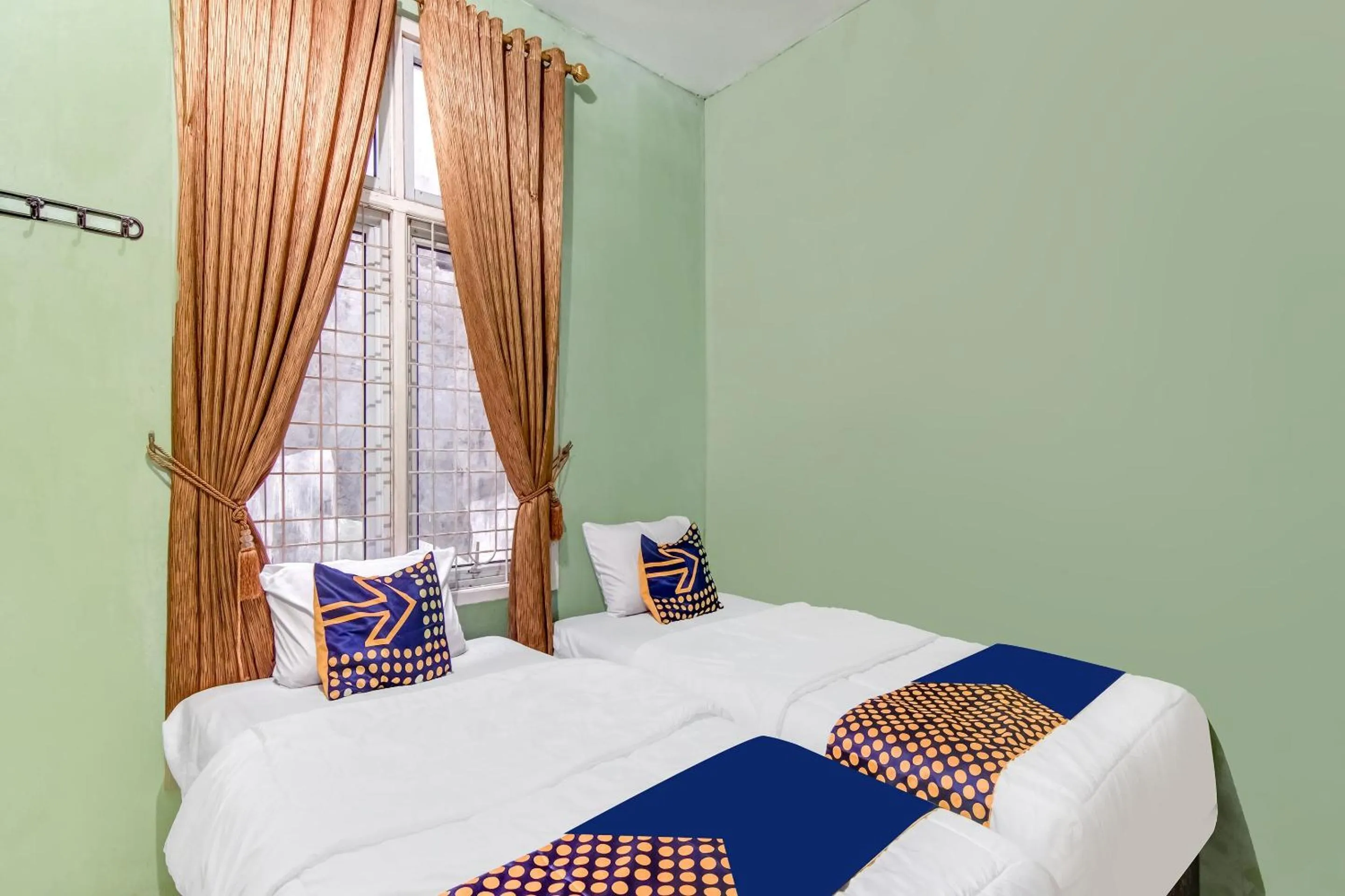 Bedroom, Bed in Hotel O Nayla Homestay Syariah Near Koro Koro Panam, Karaoke, Pool, & Cafe