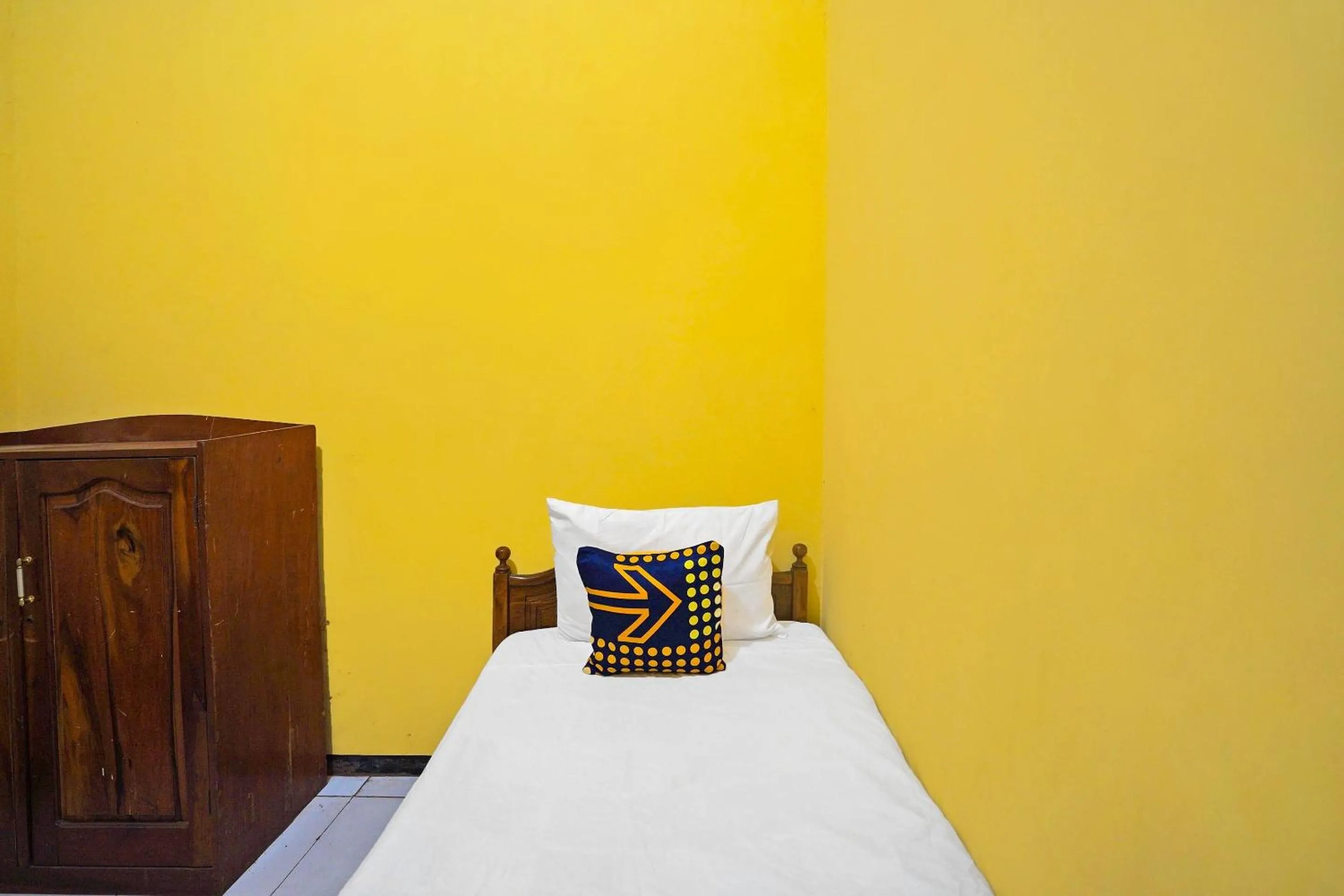 Bedroom, Bed in OYO Life 91869 Insan Mulia Kost Syariah