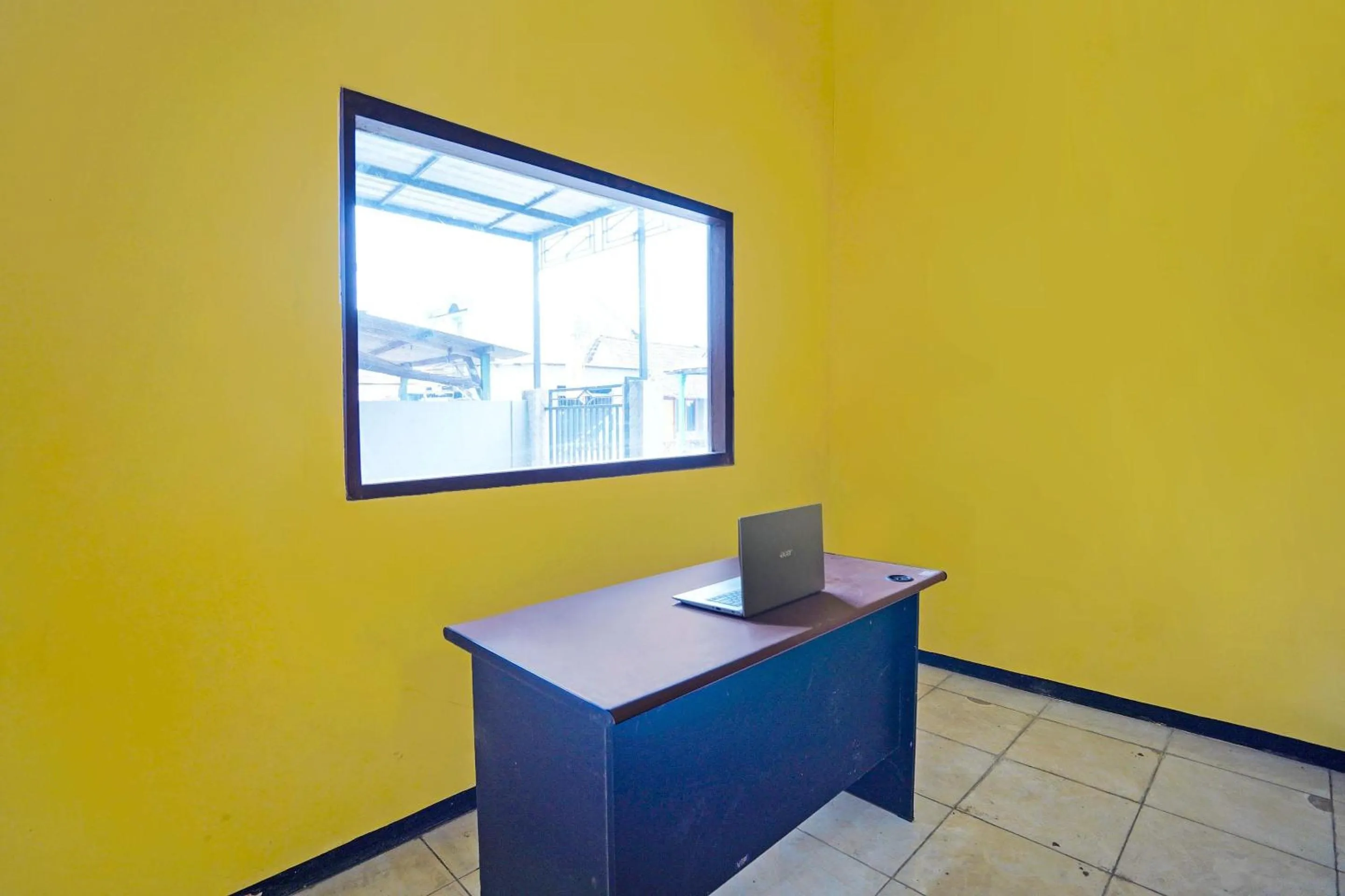 Lobby or reception in OYO Life 91869 Insan Mulia Kost Syariah