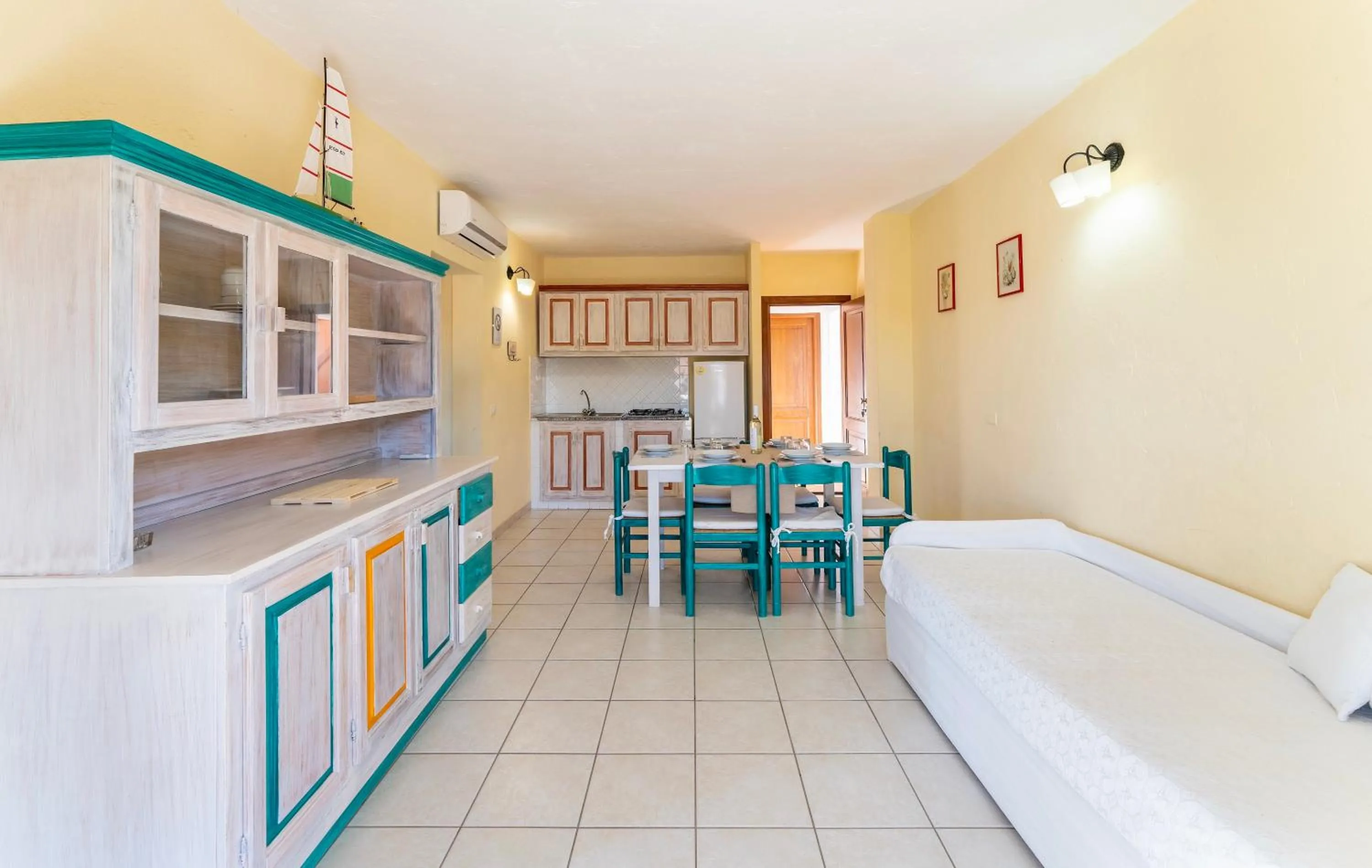 Living room, Bed in Residence a Golfo di Marinella a 450 mt dal mare