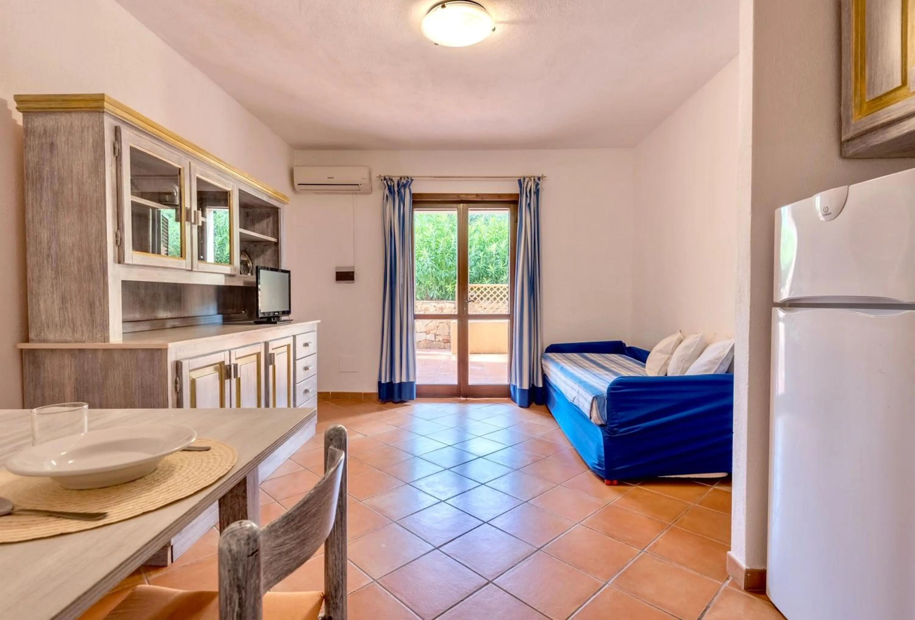 Living room in Residence a Golfo di Marinella a 450 mt dal mare