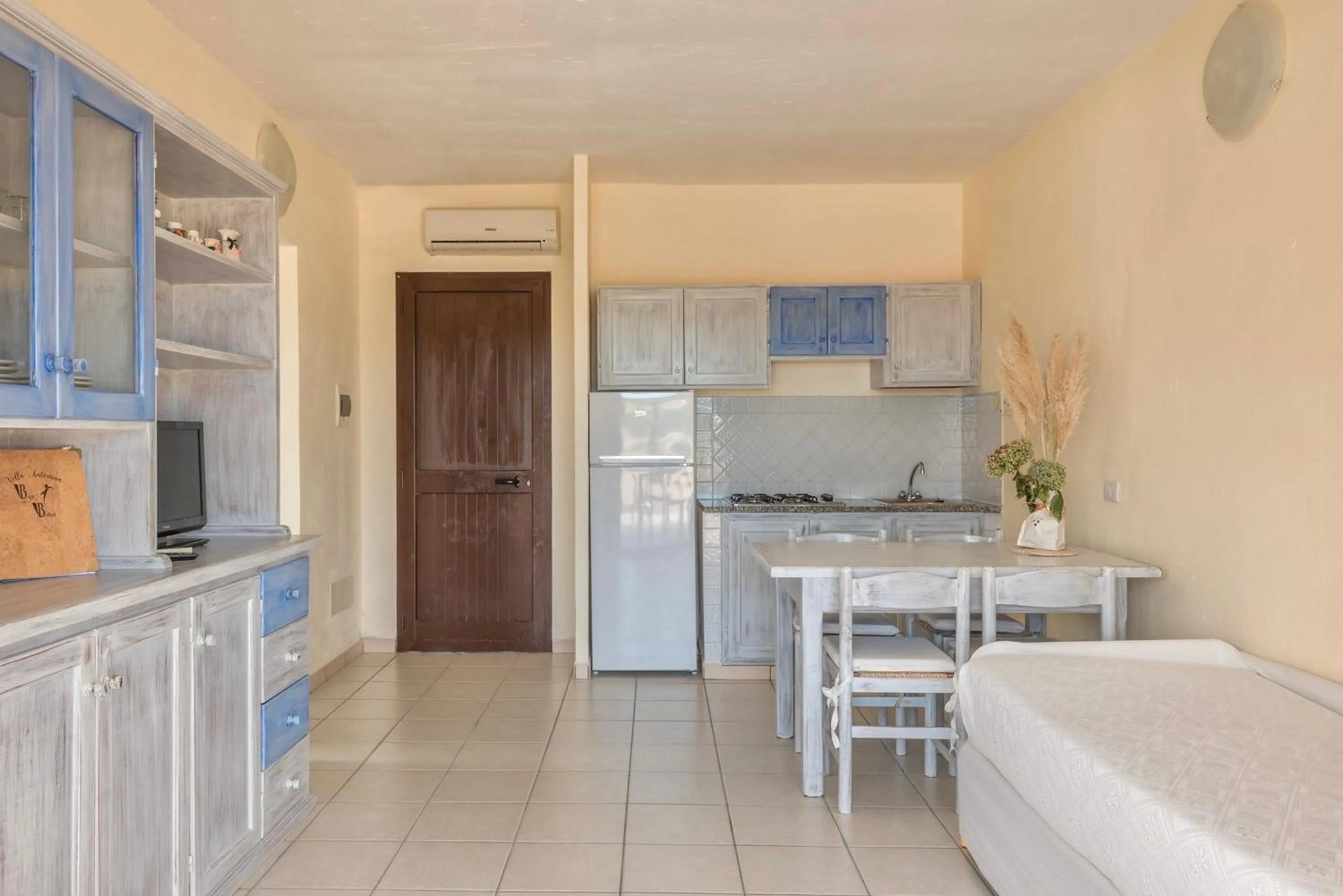 Living room in Residence a Golfo di Marinella a 450 mt dal mare