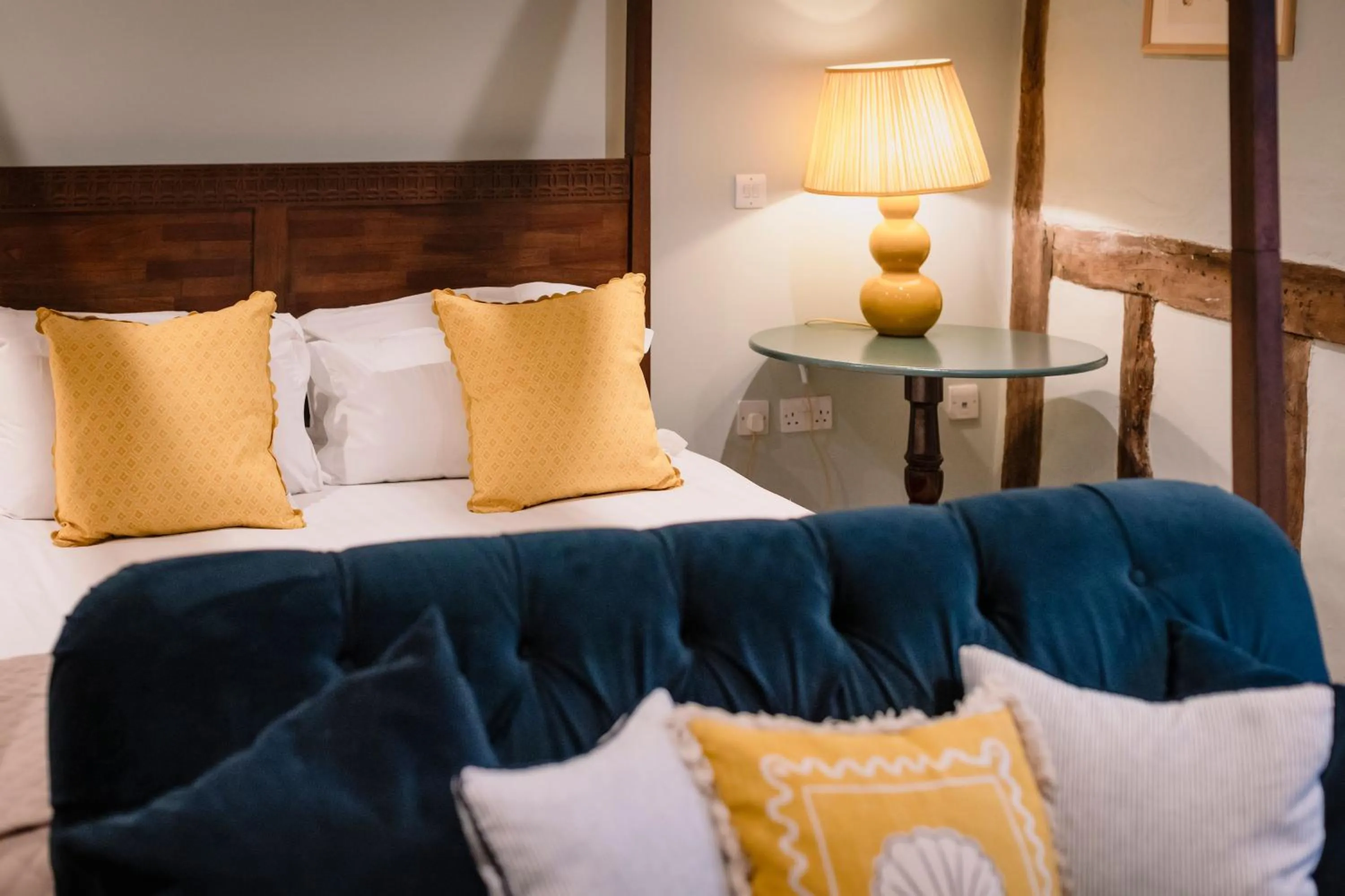 Bed in The Crown, Bildeston