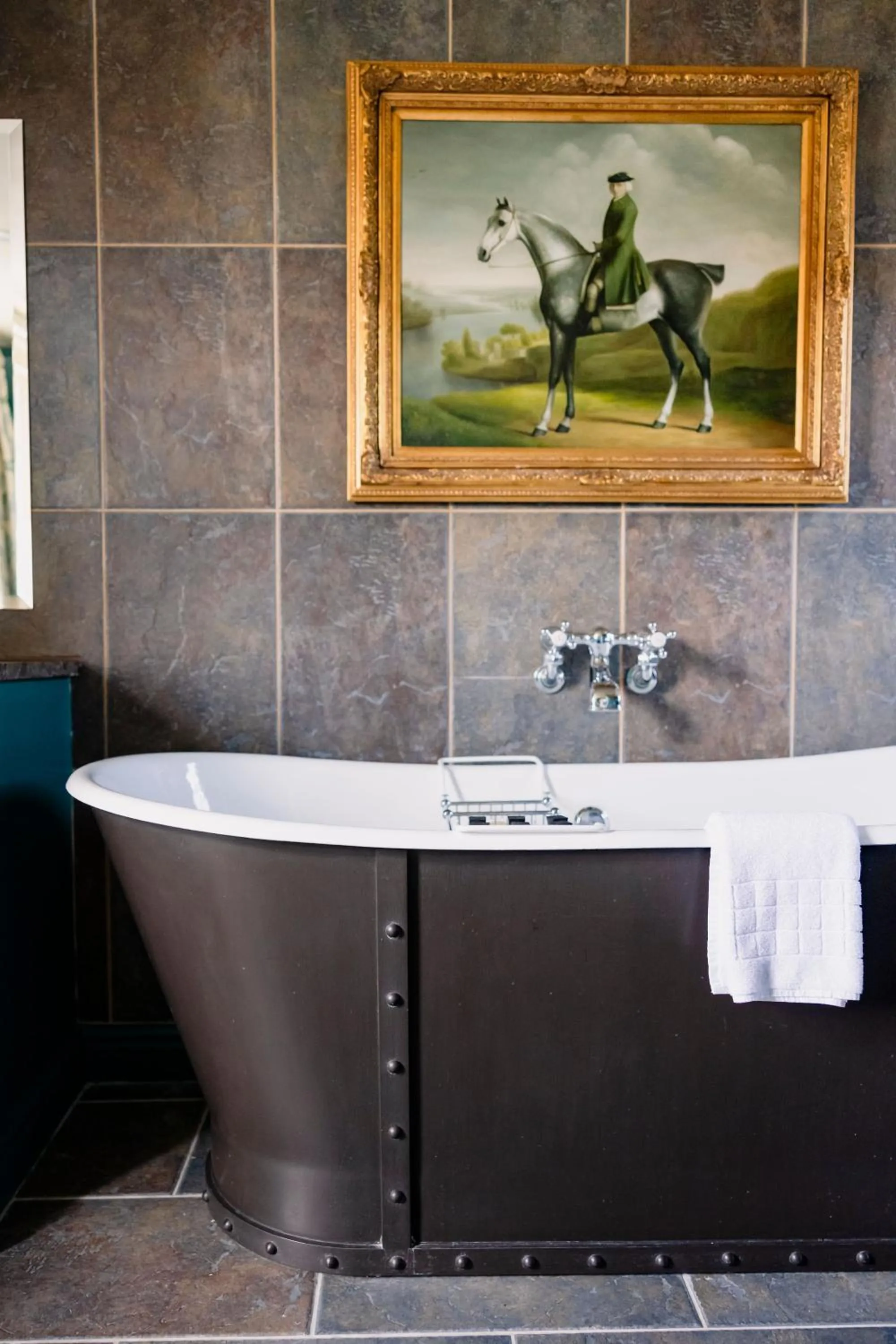 Bath in The Crown, Bildeston