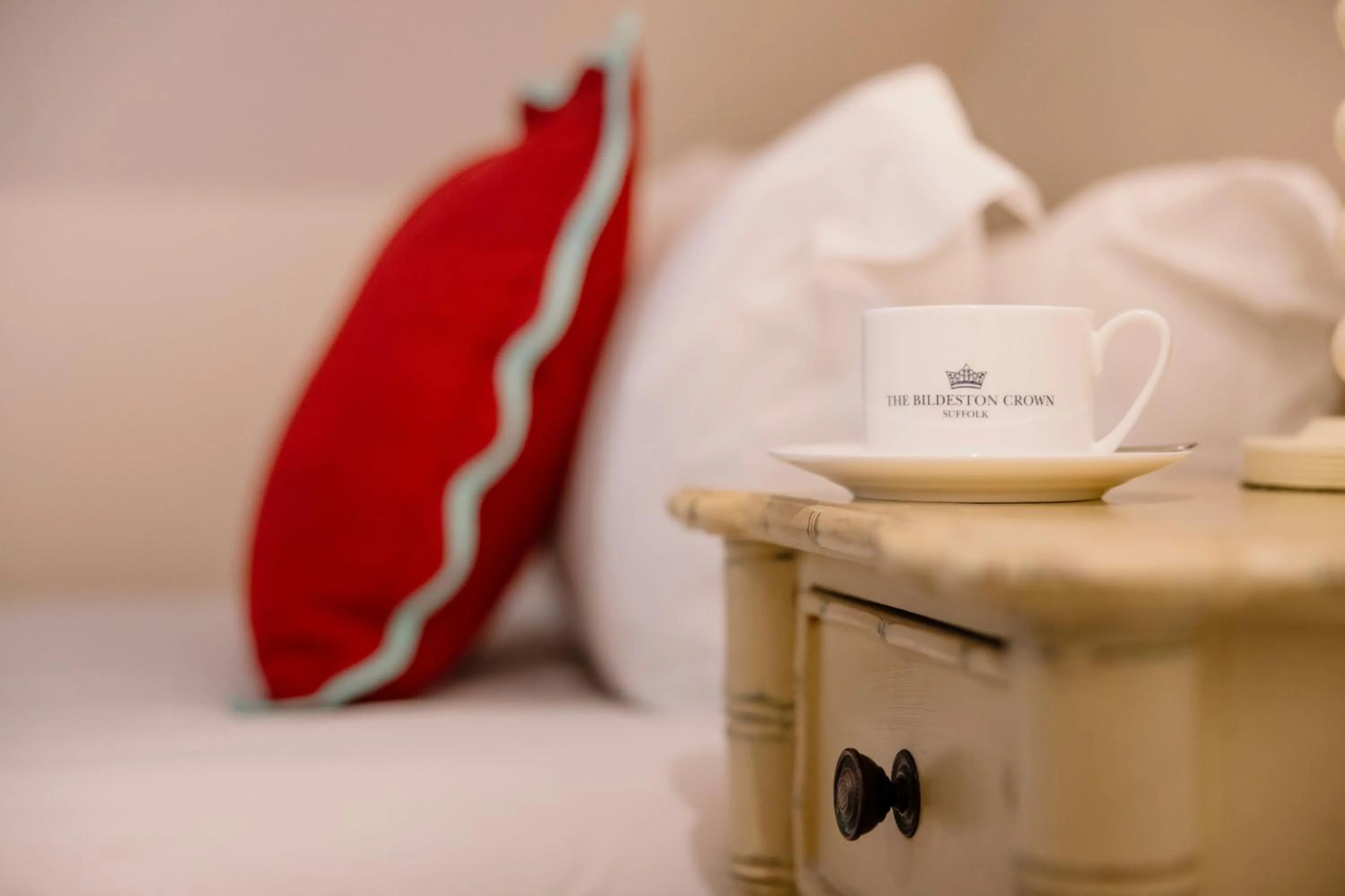 Bed in The Crown, Bildeston