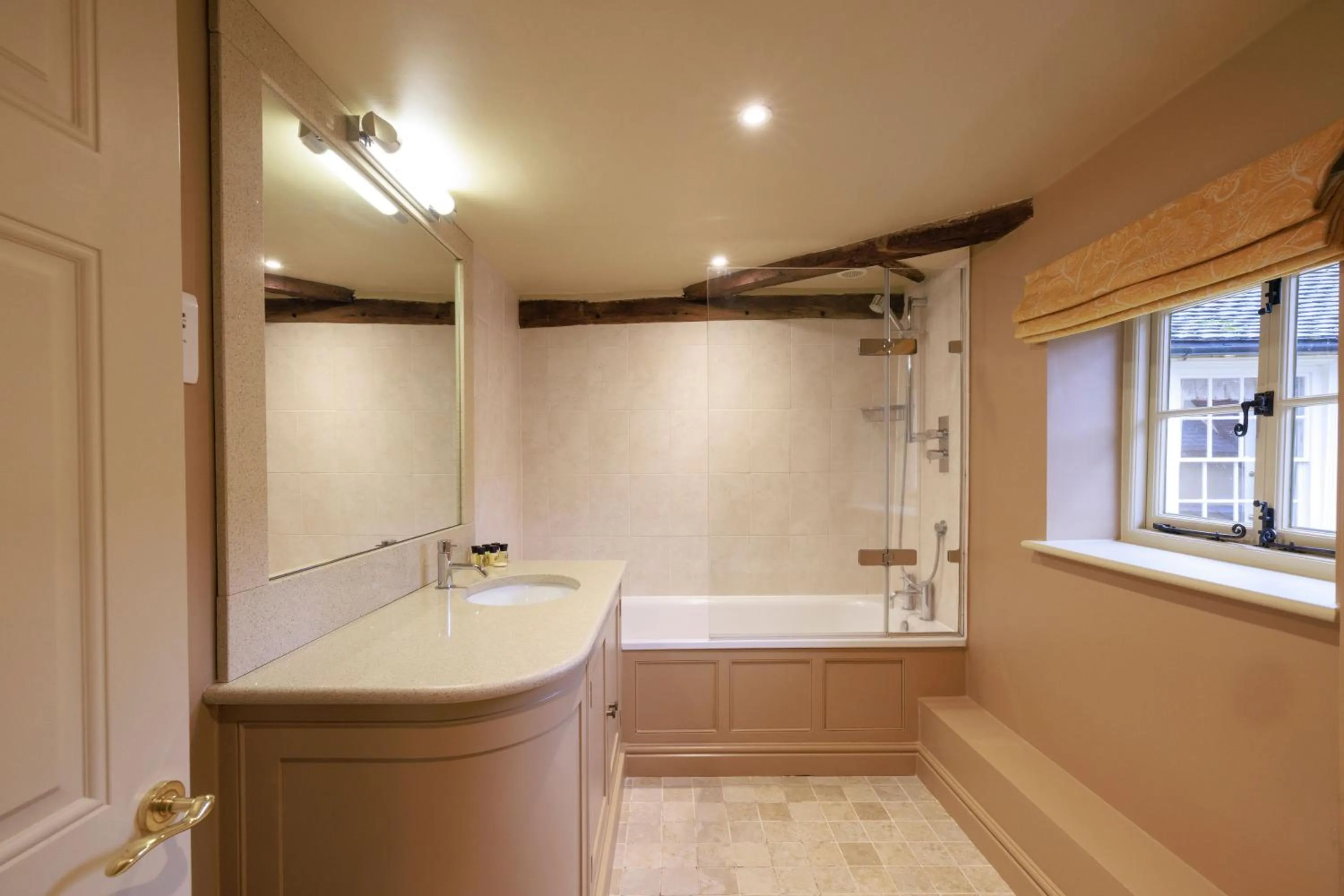 Bathroom in The Crown, Bildeston